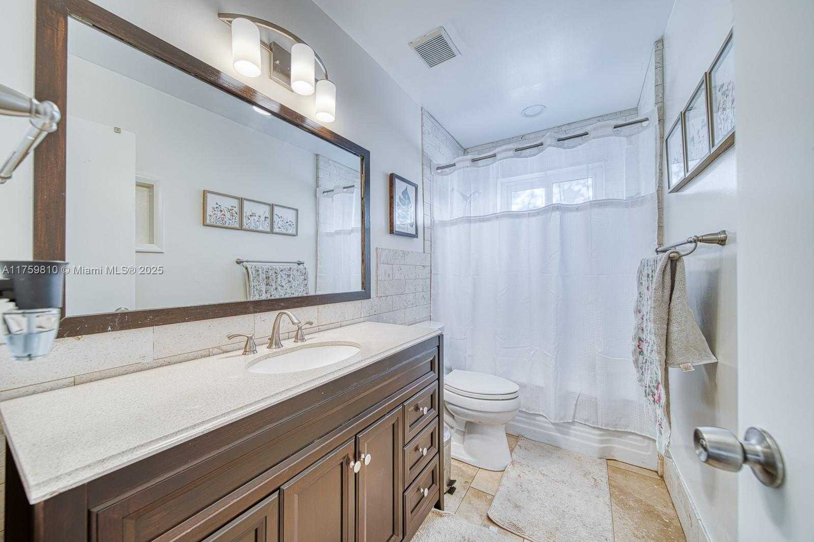 Small Image of 13700 SOUTH WEST 74TH CT, Palmetto Bay Number 25