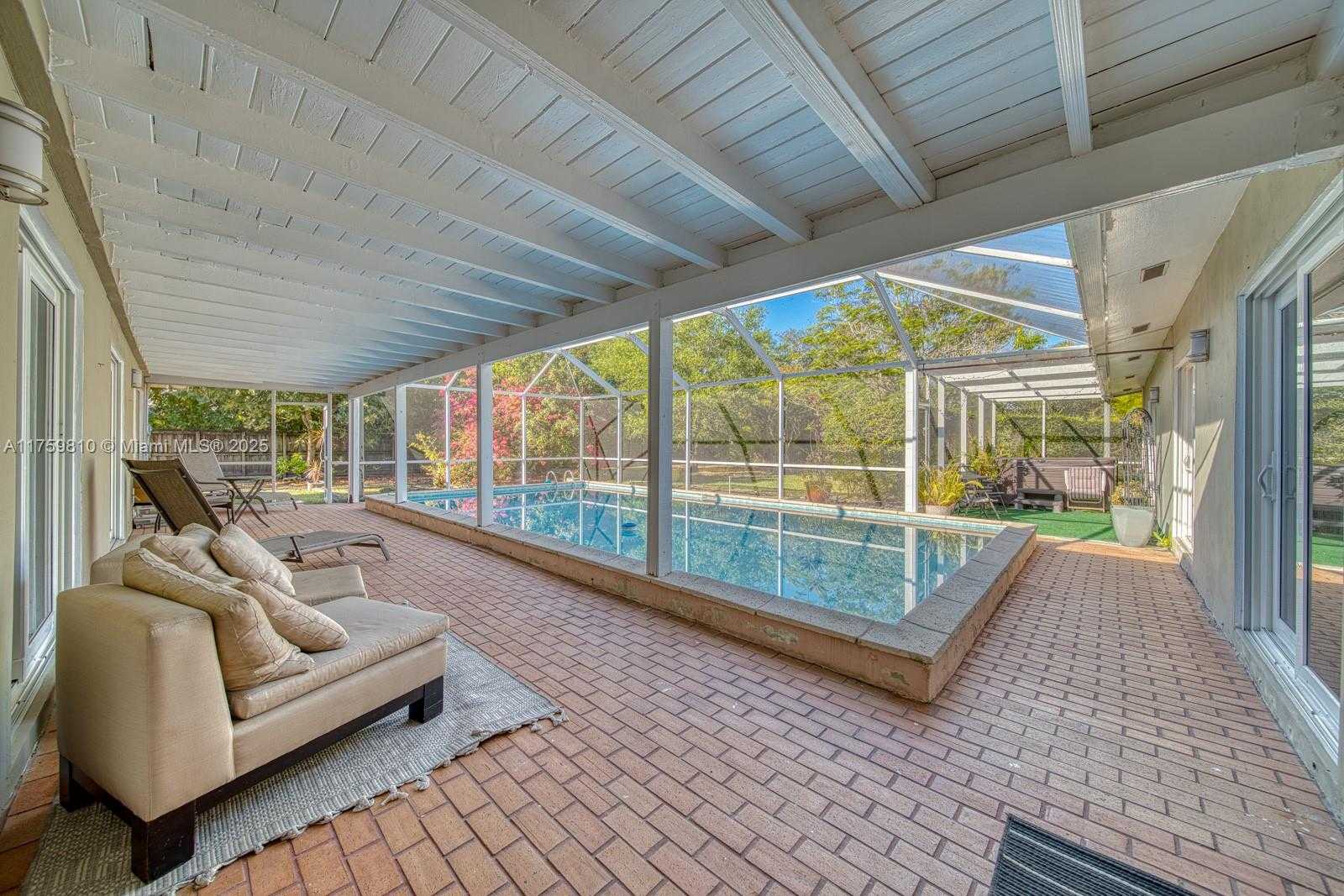 Small Image of 13700 SOUTH WEST 74TH CT, Palmetto Bay Number 33