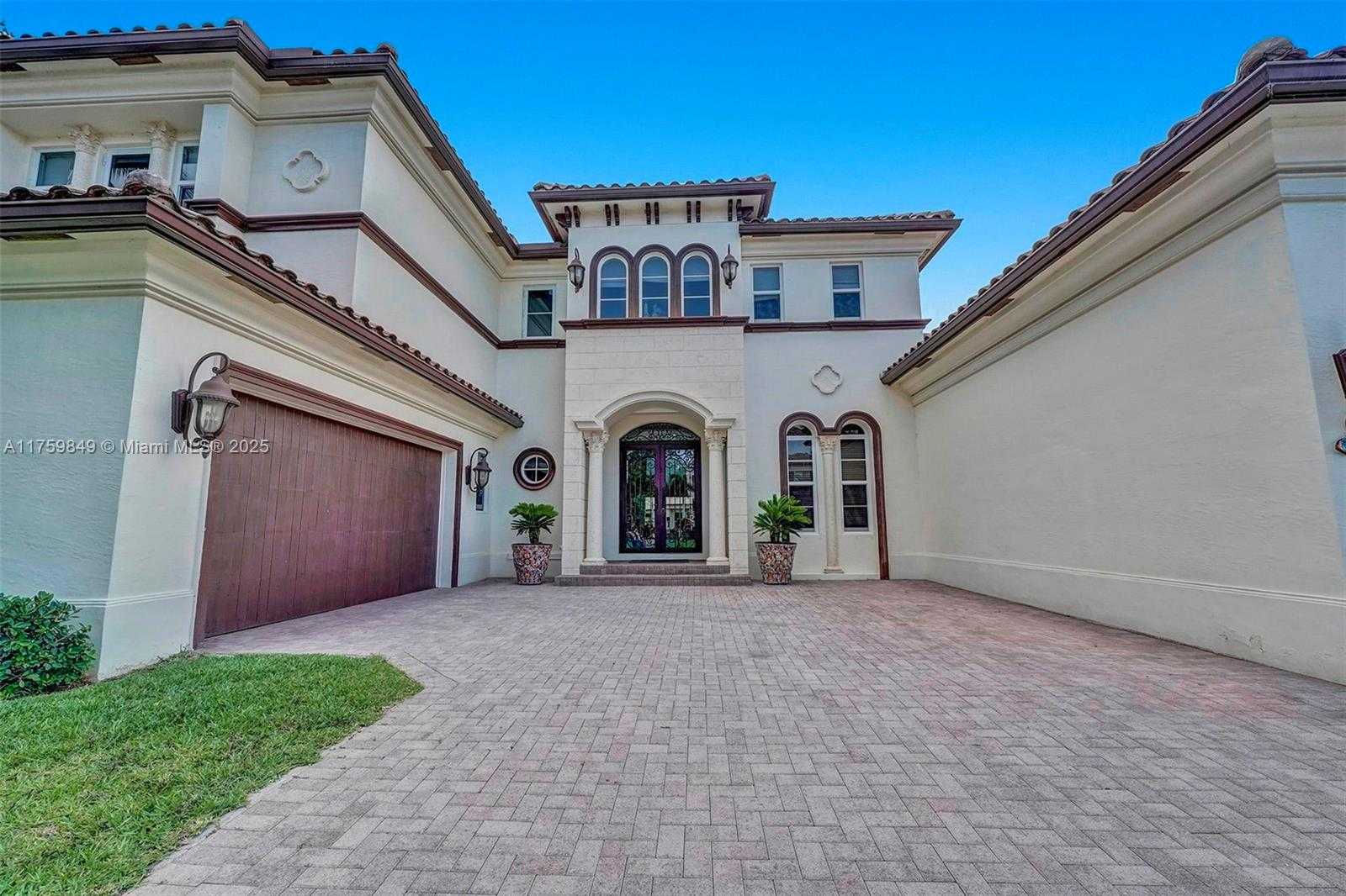 Small Image of 17529 MIDDLEBROOK WAY, Boca Raton Number 2