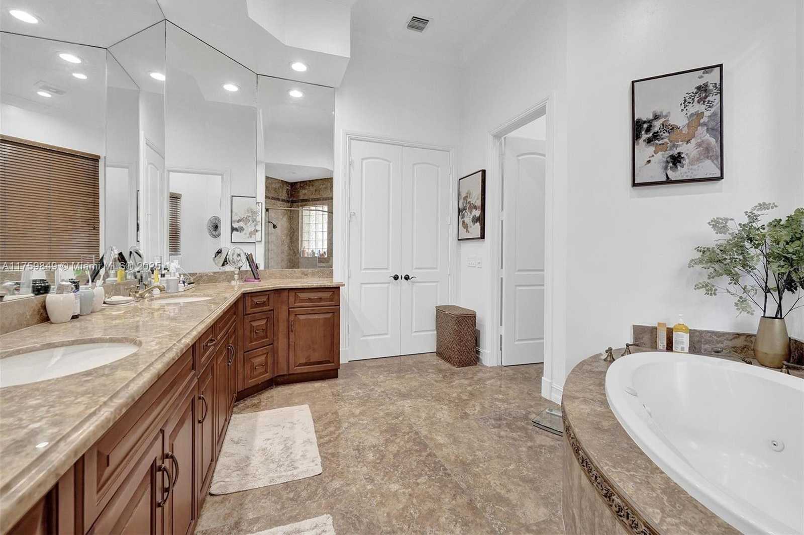Small Image of 17529 MIDDLEBROOK WAY, Boca Raton Number 32