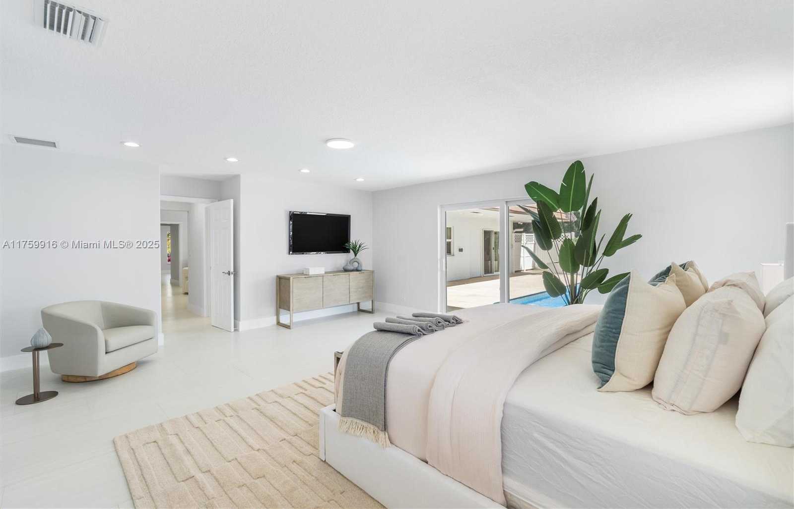 Small Image of 2680 NORTH EAST 47TH ST, Lighthouse Point Number 14