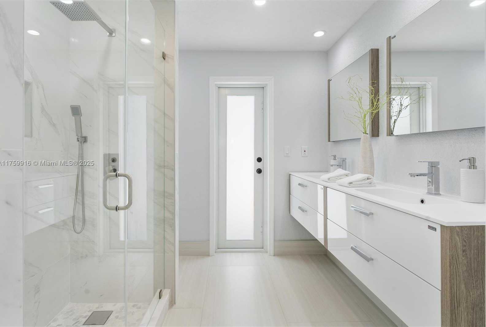 Small Image of 2680 NORTH EAST 47TH ST, Lighthouse Point Number 17