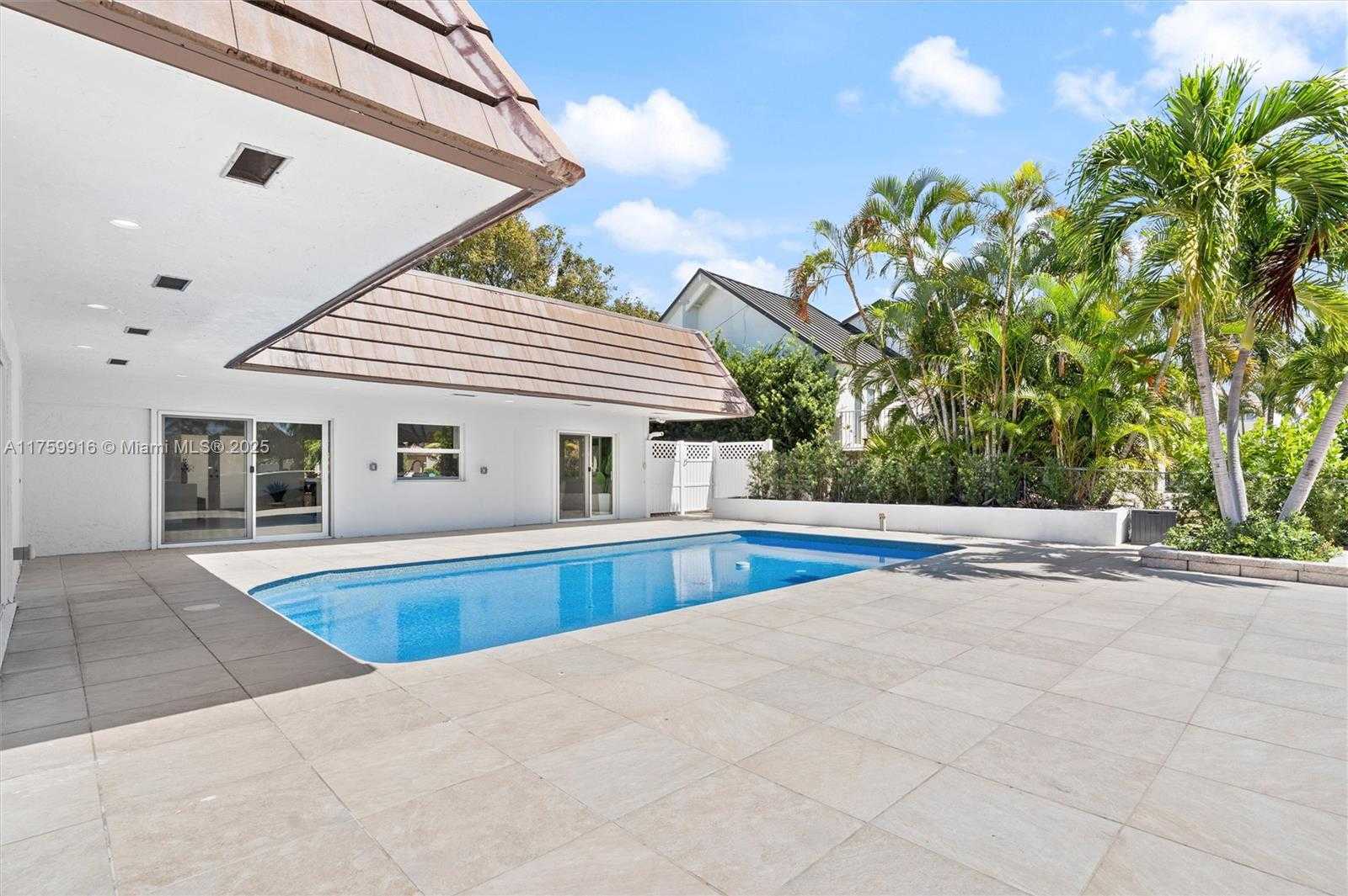 Small Image of 2680 NORTH EAST 47TH ST, Lighthouse Point Number 27