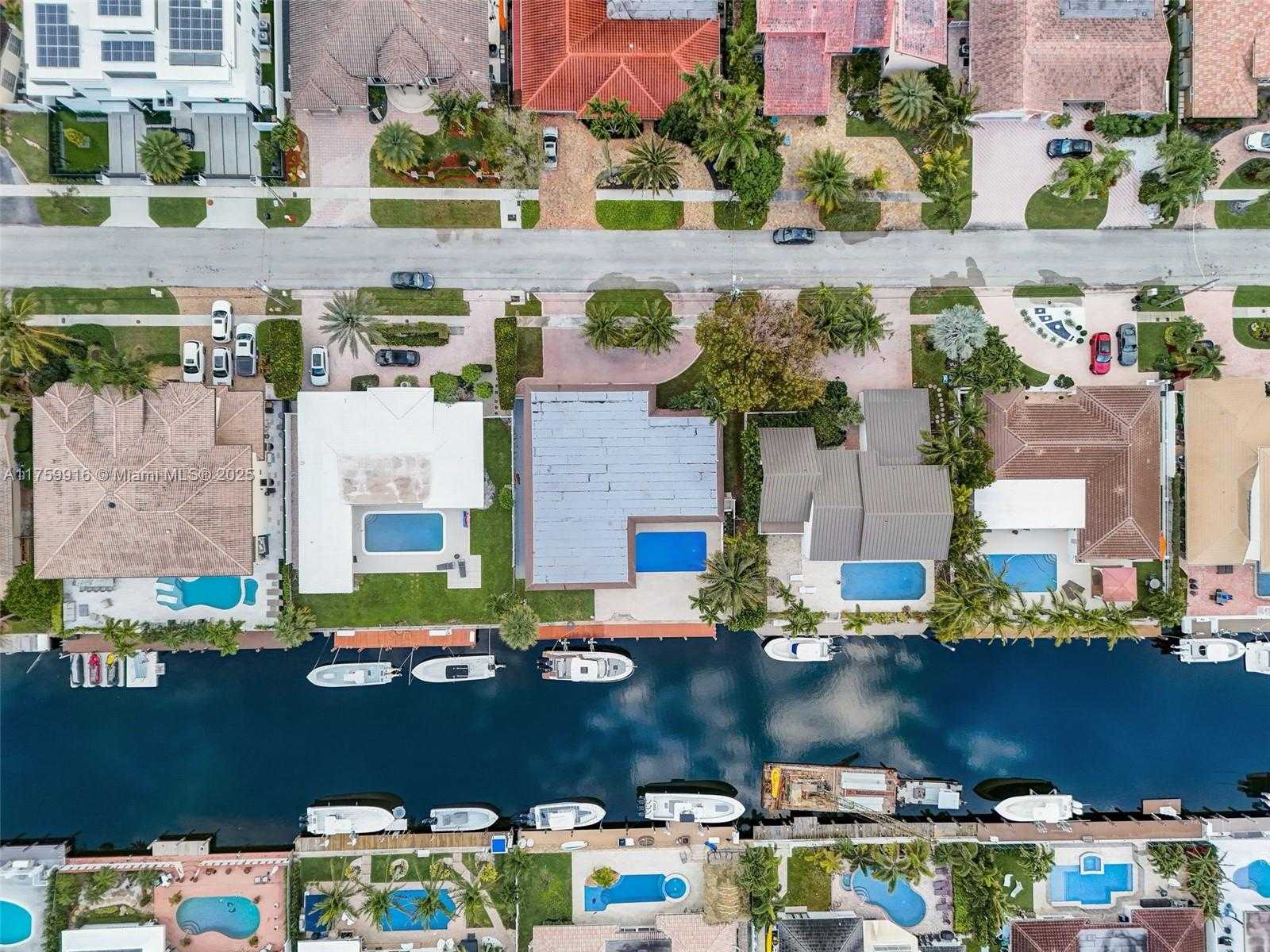 Small Image of 2680 NORTH EAST 47TH ST, Lighthouse Point Number 35