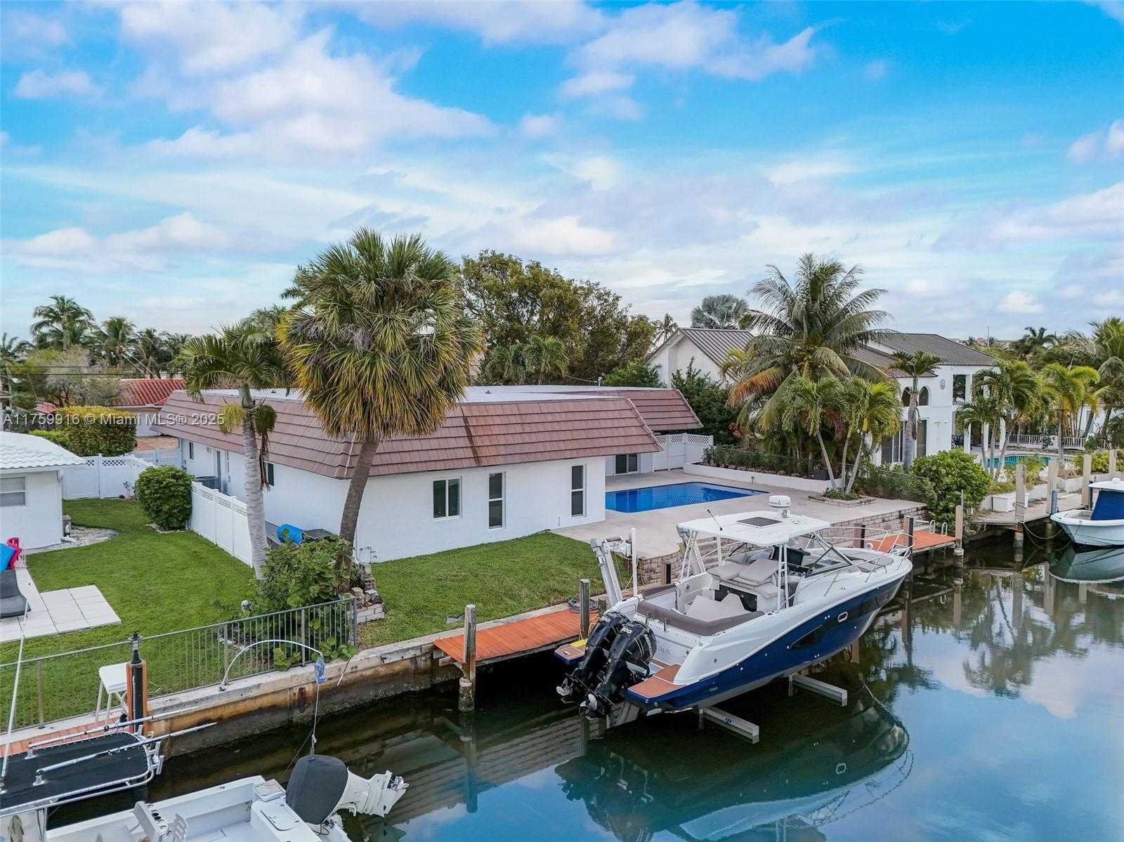 Small Image of 2680 NORTH EAST 47TH ST, Lighthouse Point Number 39