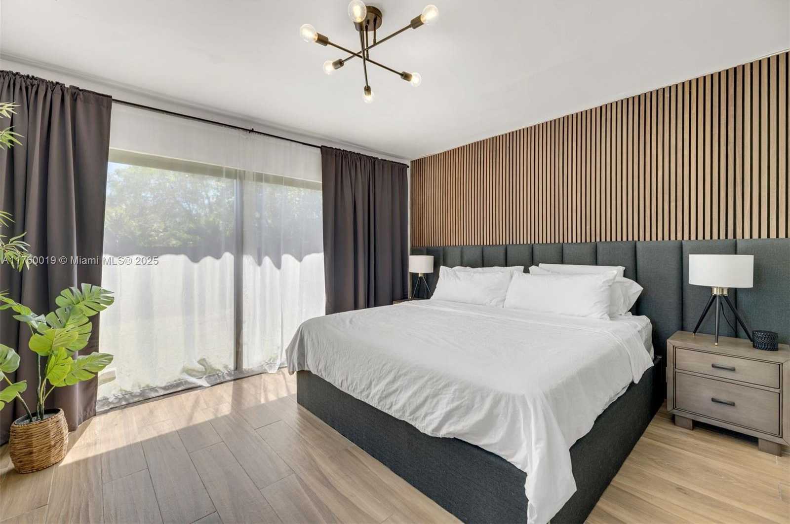 Small Image of 1370 71ST ST, Miami Beach Number 19