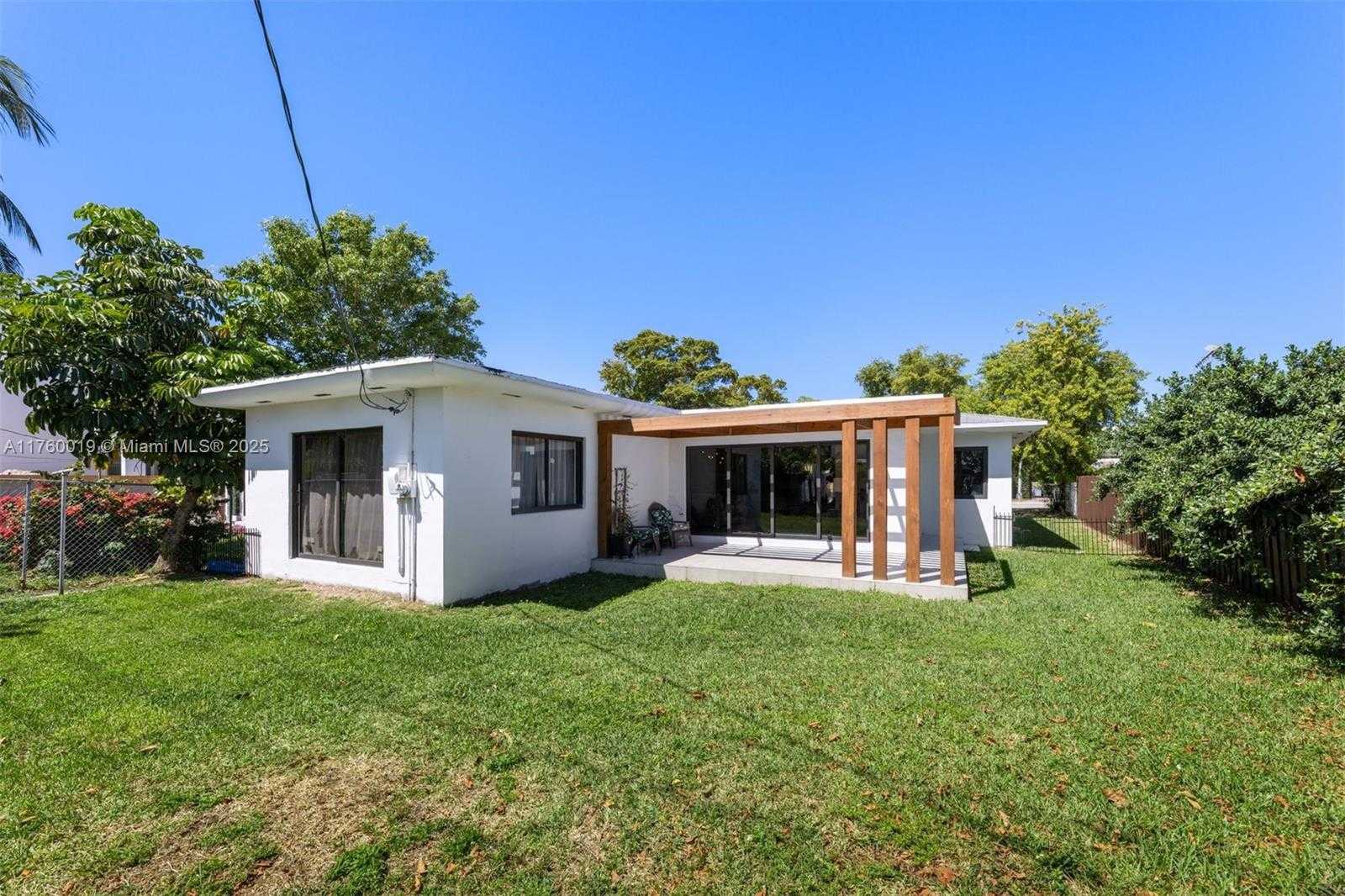 Small Image of 1370 71ST ST, Miami Beach Number 26