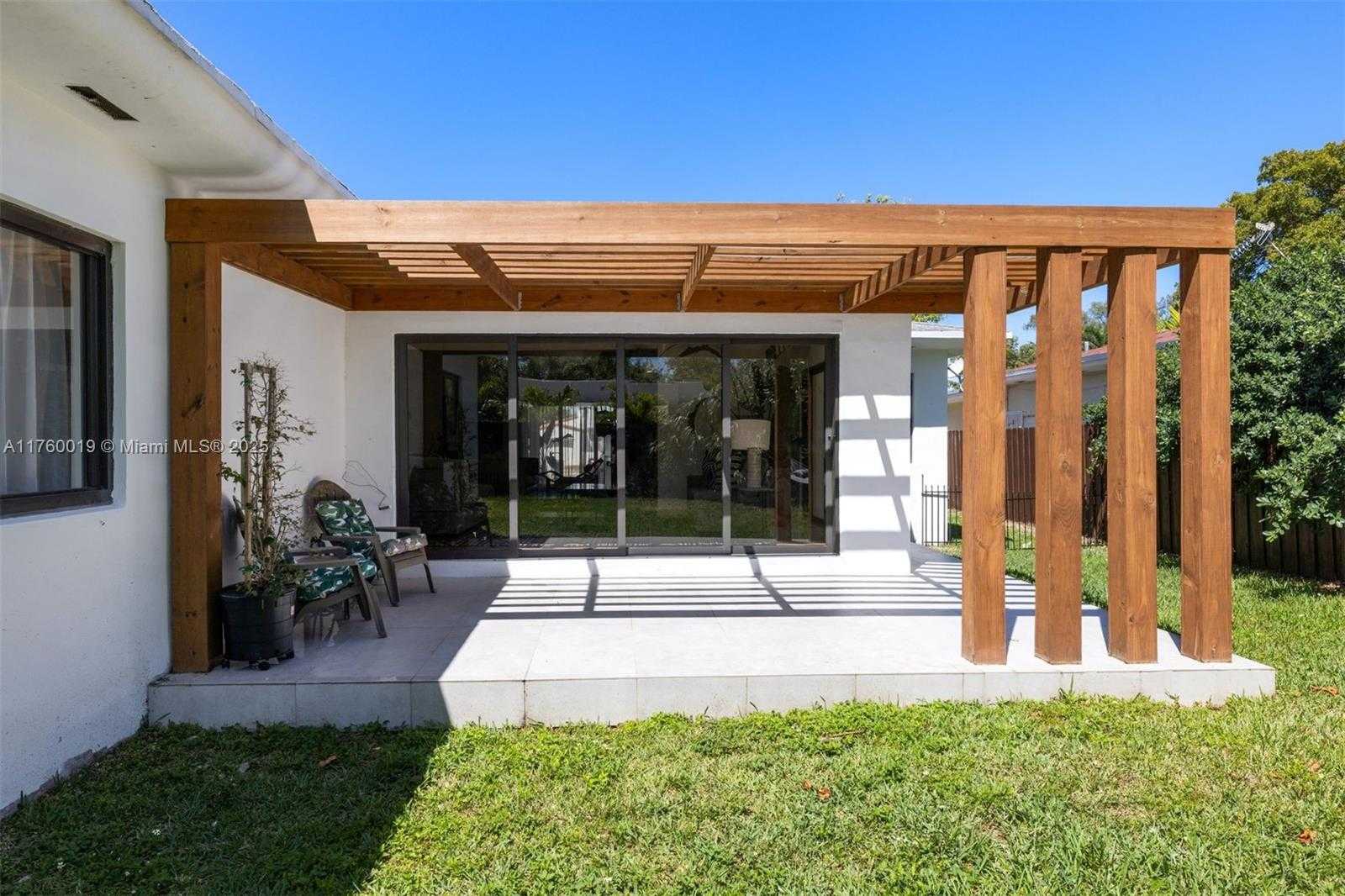 Small Image of 1370 71ST ST, Miami Beach Number 28