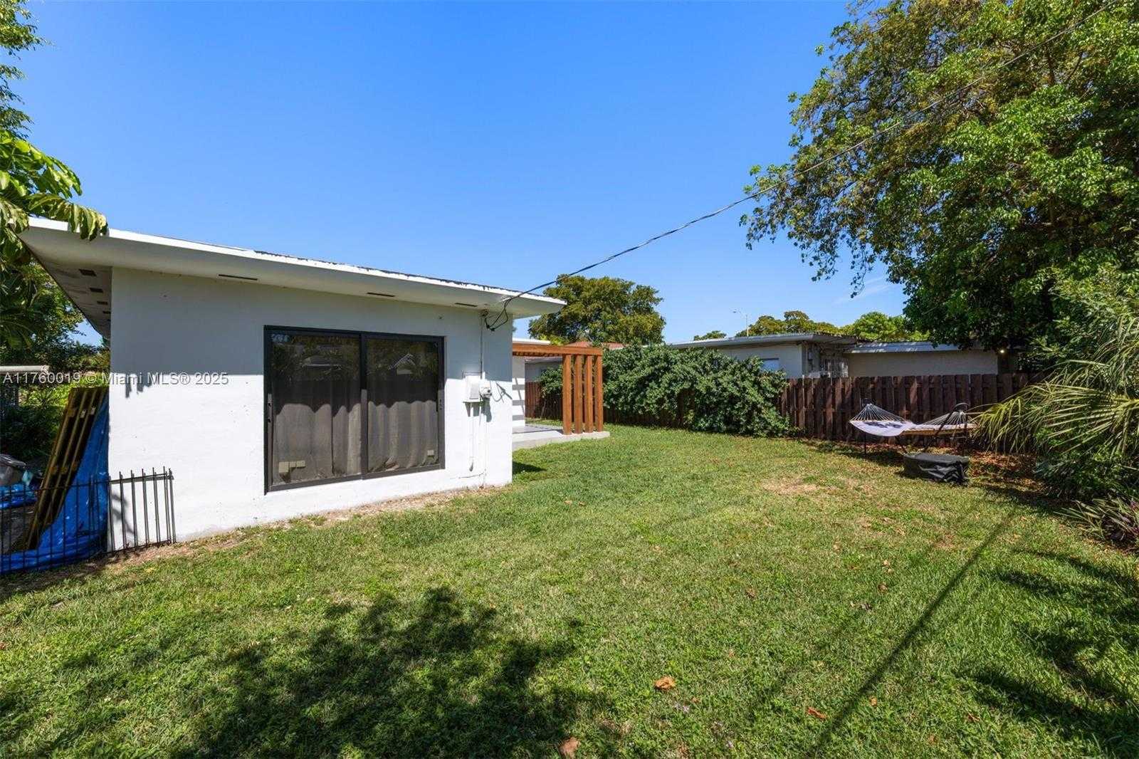 Small Image of 1370 71ST ST, Miami Beach Number 29
