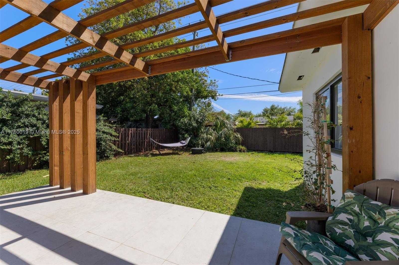 Small Image of 1370 71ST ST, Miami Beach Number 31