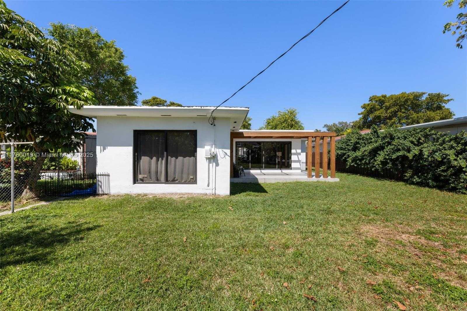 Small Image of 1370 71ST ST, Miami Beach Number 32