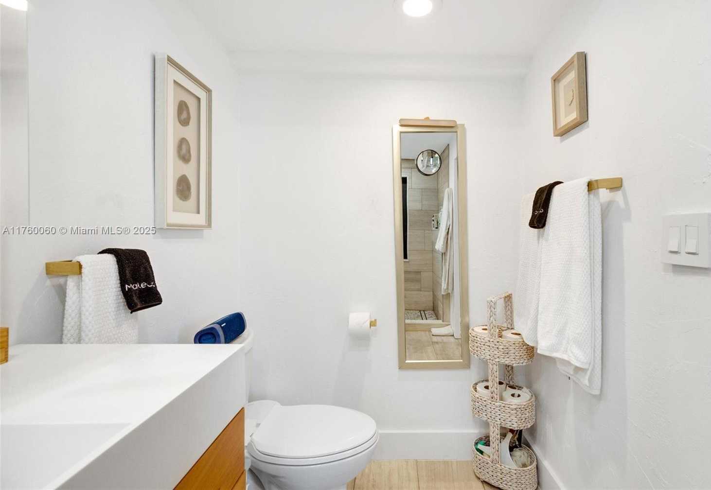 Small Image of 1114 SOUTH WEST 19TH ST, Fort Lauderdale Number 23