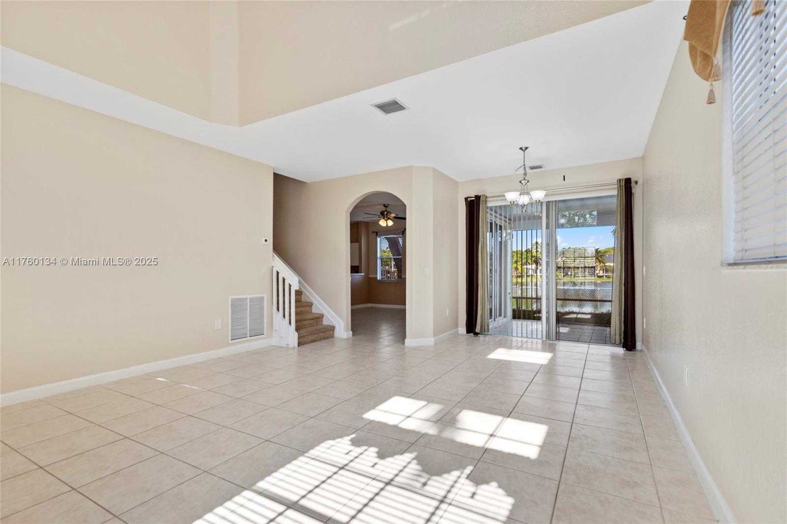 Small Image of 9236 SOUTH WEST 215TH TER, Cutler Bay Number 14