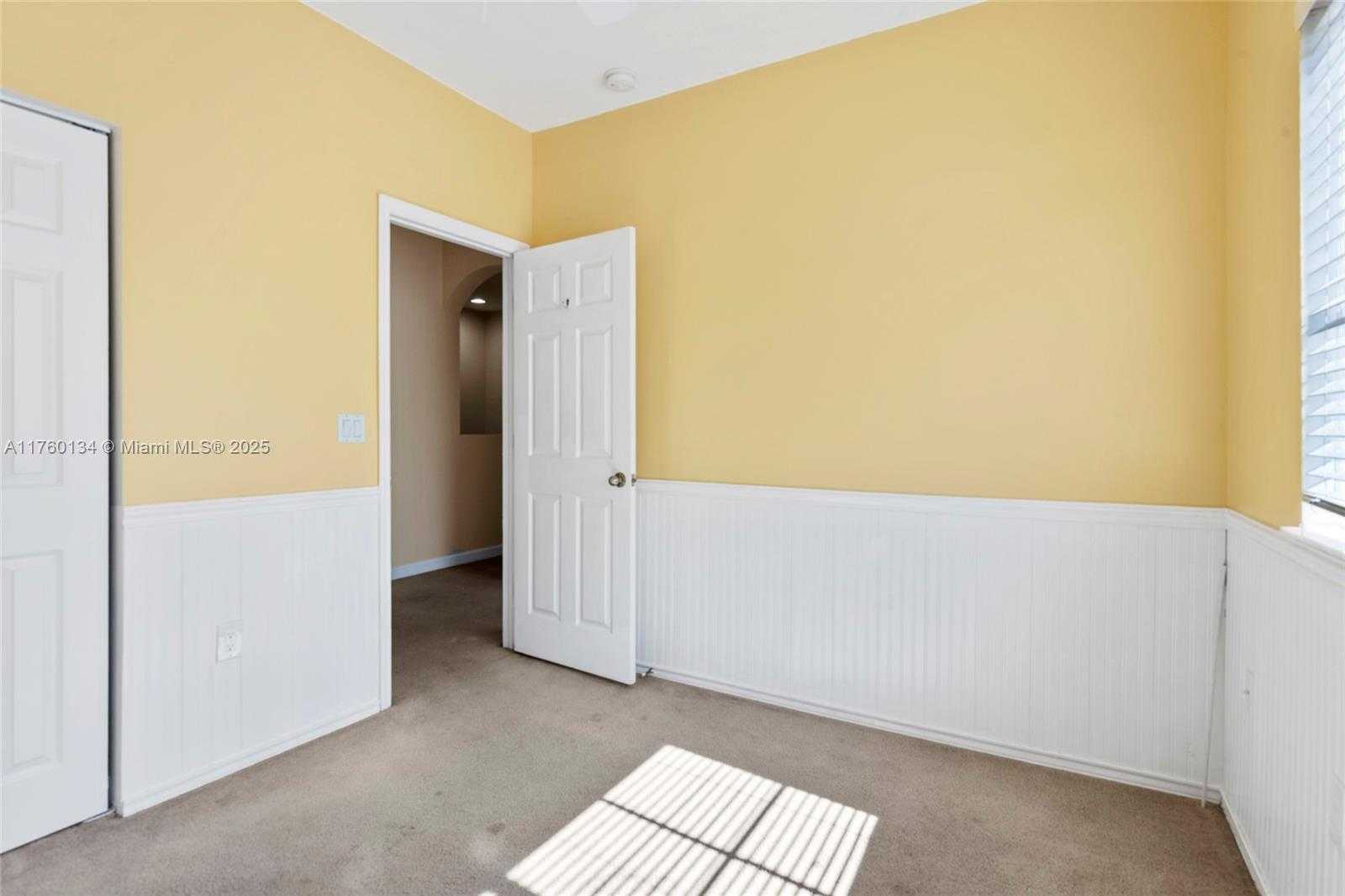 Small Image of 9236 SOUTH WEST 215TH TER, Cutler Bay Number 25