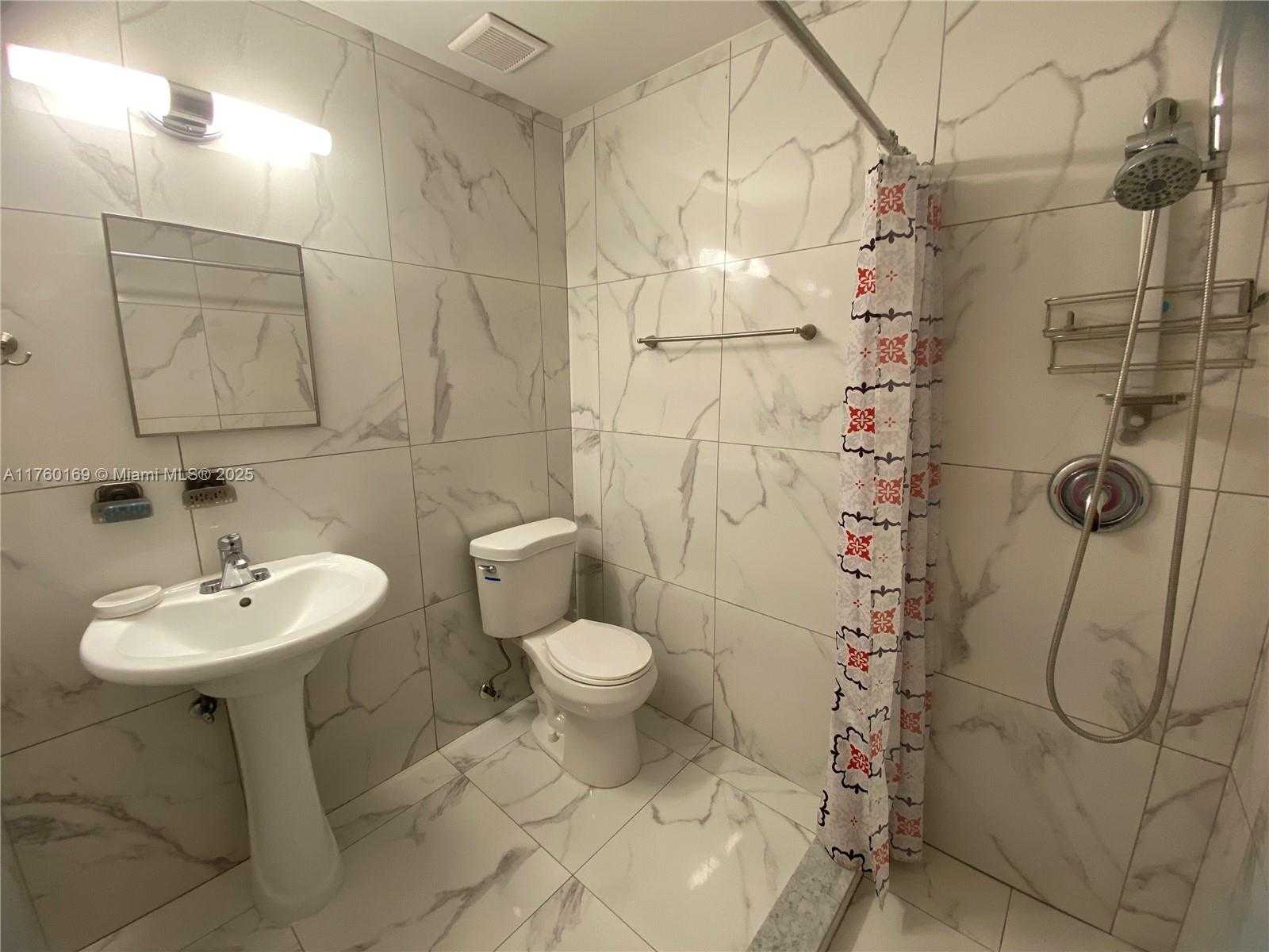 Small Image of 4410 NORTH WEST 174TH DR, Miami Gardens Number 15