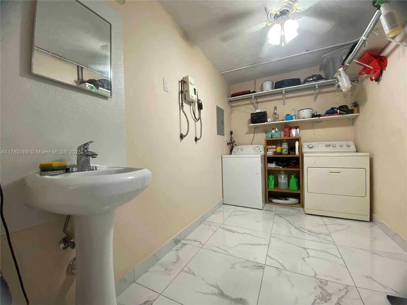 Small Image of 4410 NORTH WEST 174TH DR, Miami Gardens Number 18