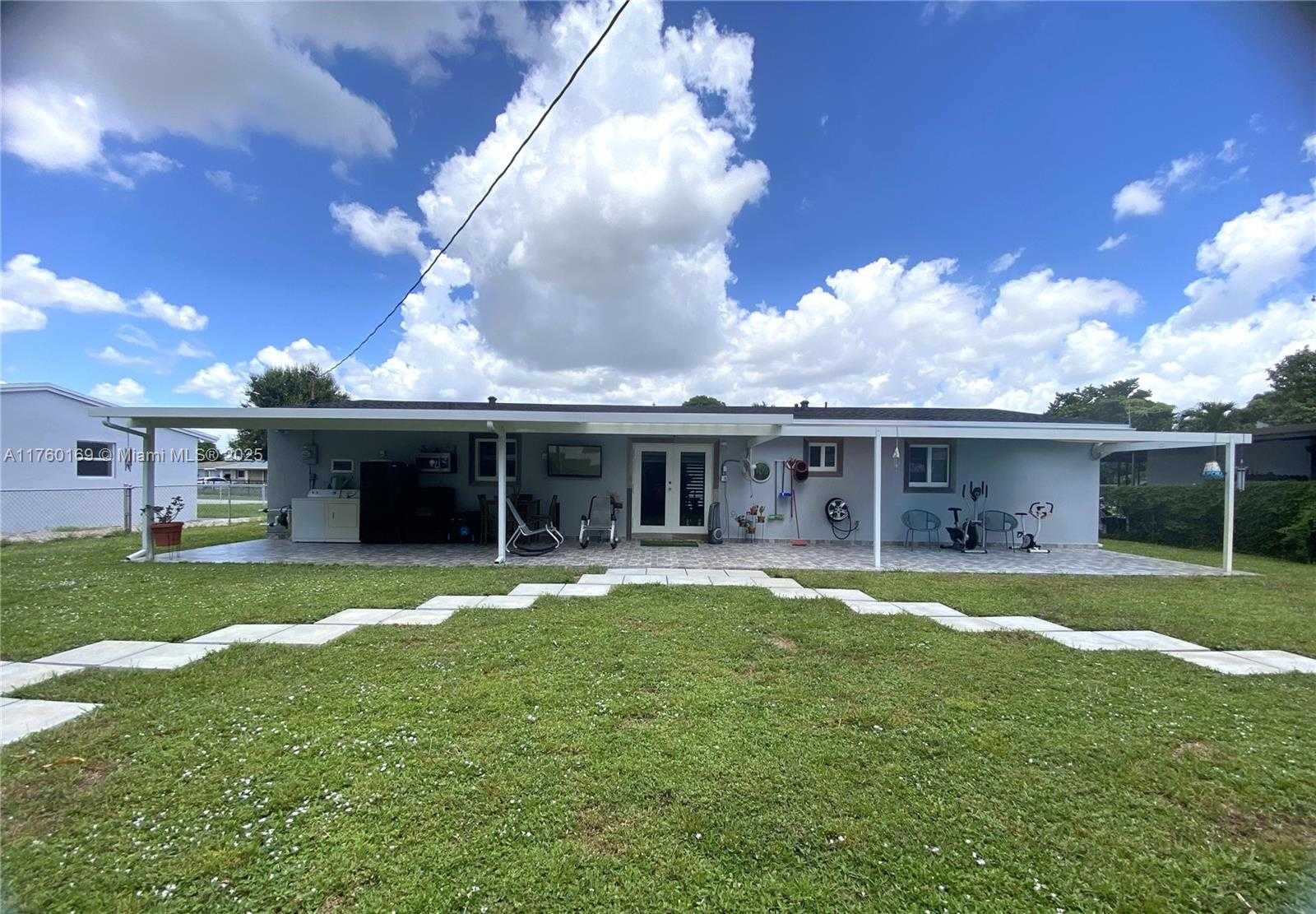 Small Image of 4410 NORTH WEST 174TH DR, Miami Gardens Number 19