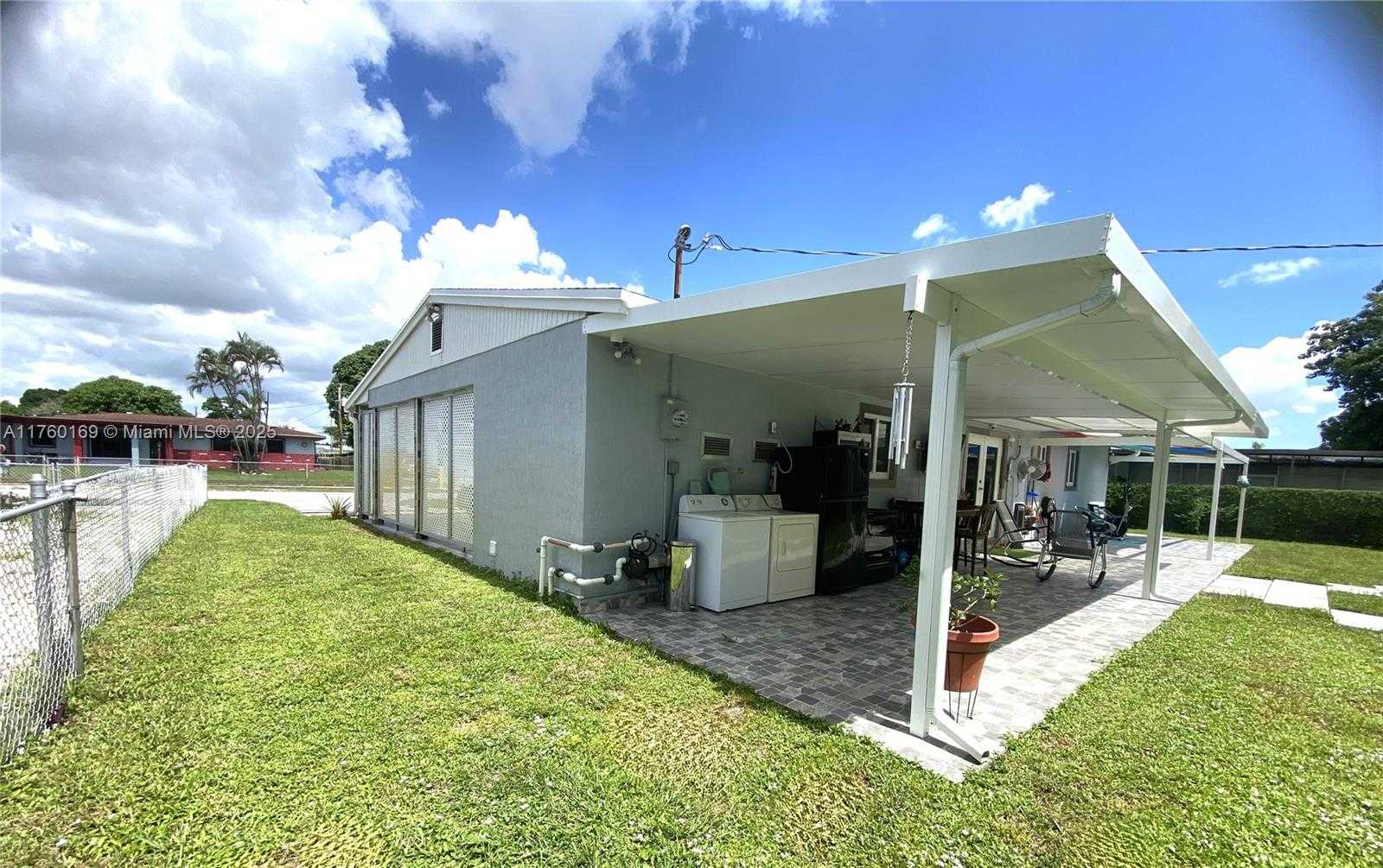 Small Image of 4410 NORTH WEST 174TH DR, Miami Gardens Number 22