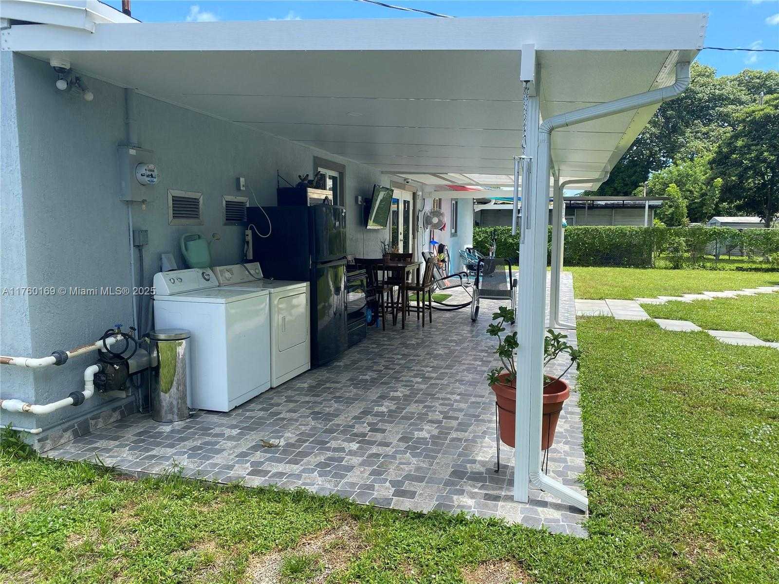 Small Image of 4410 NORTH WEST 174TH DR, Miami Gardens Number 23