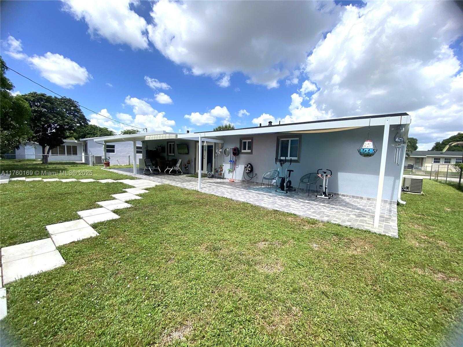 Small Image of 4410 NORTH WEST 174TH DR, Miami Gardens Number 24