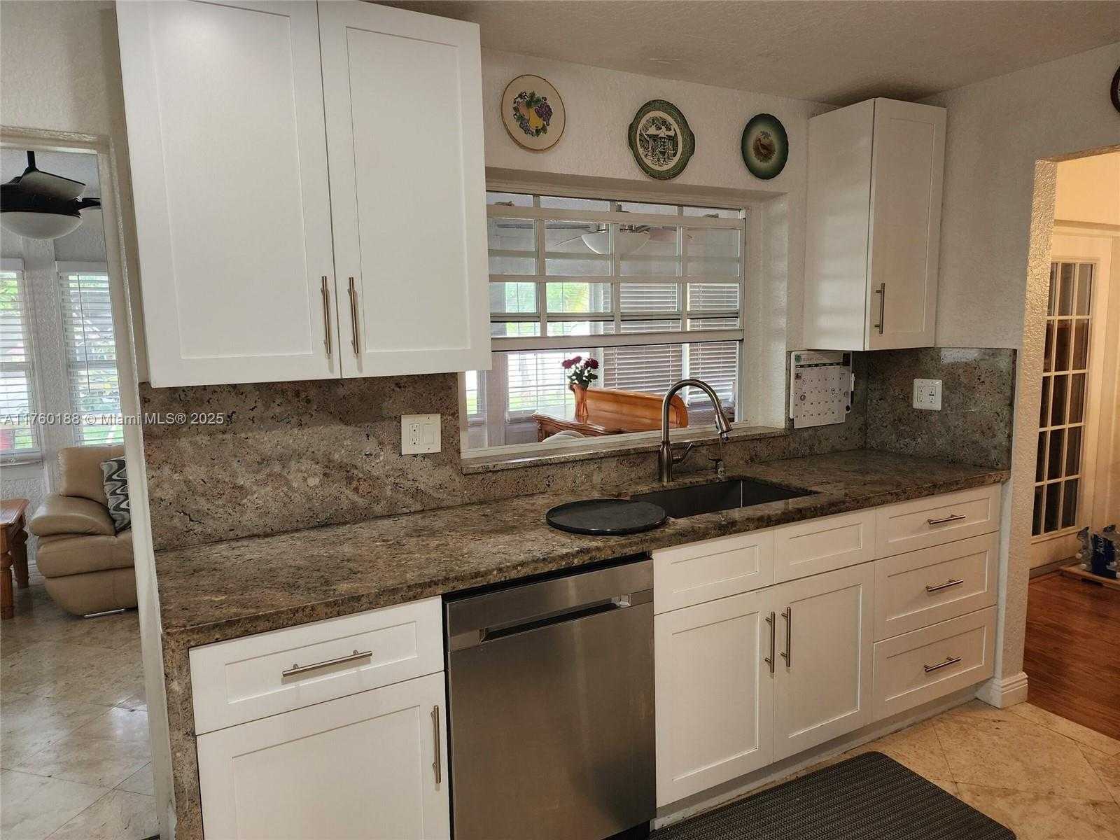 Small Image of 5001 NORTH WEST 50TH ST, Tamarac Number 10