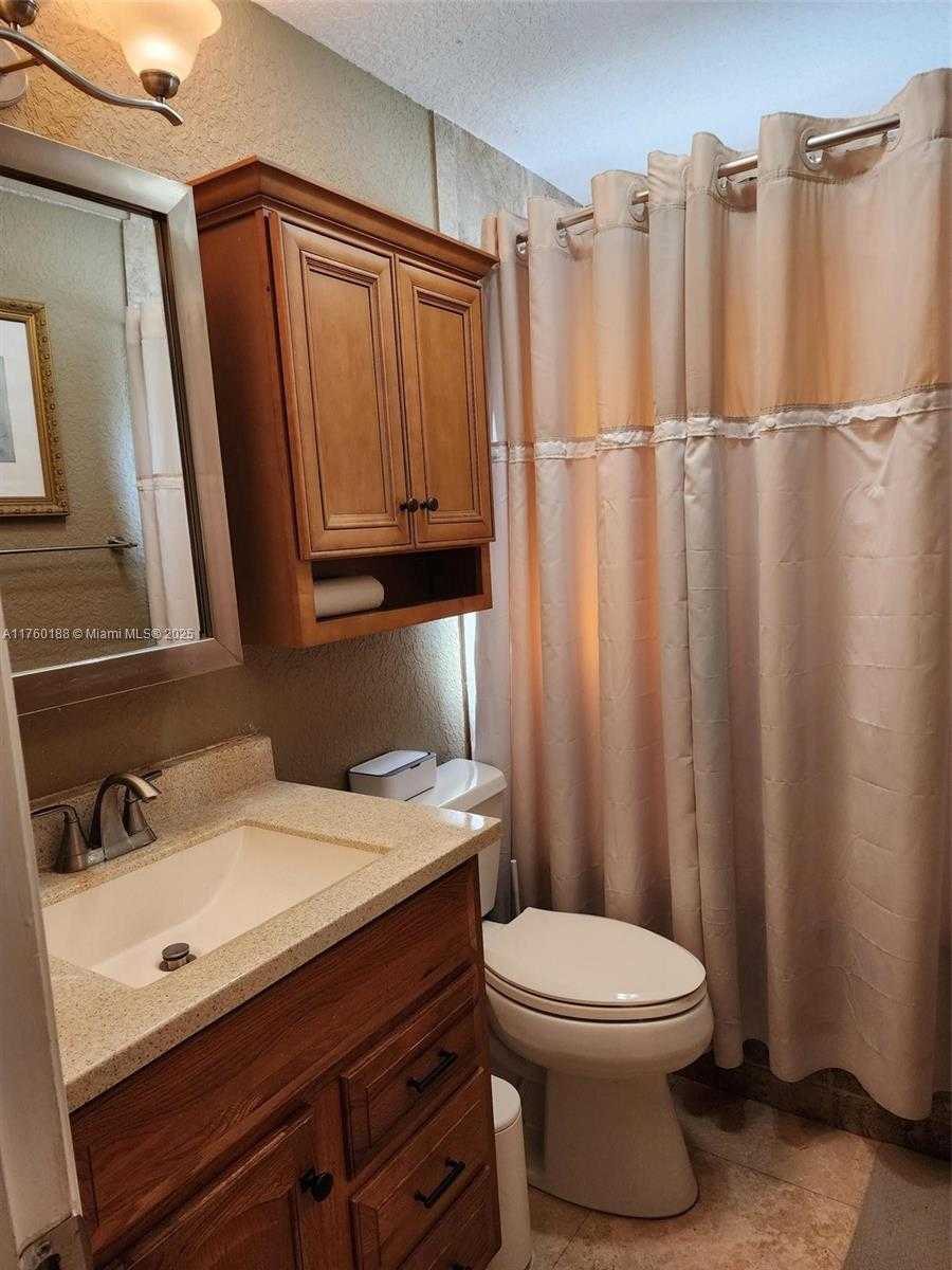 Small Image of 5001 NORTH WEST 50TH ST, Tamarac Number 16
