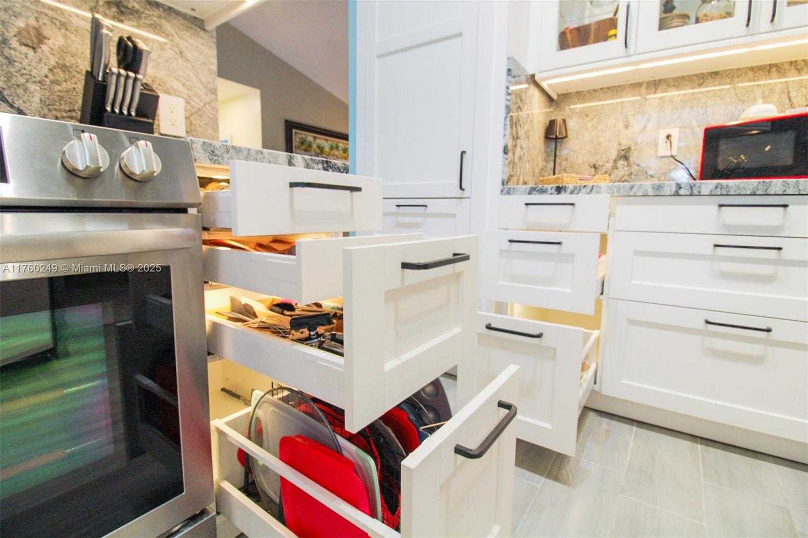 Small Image of 28601 SOUTH WEST 164TH AVE, Homestead Number 10