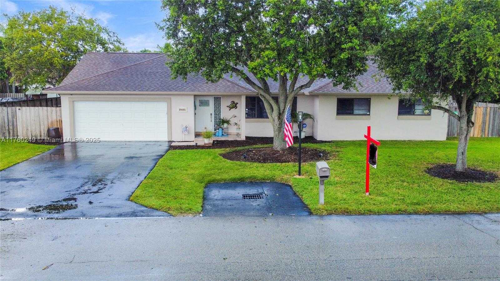Small Image of 28601 SOUTH WEST 164TH AVE, Homestead Number 3