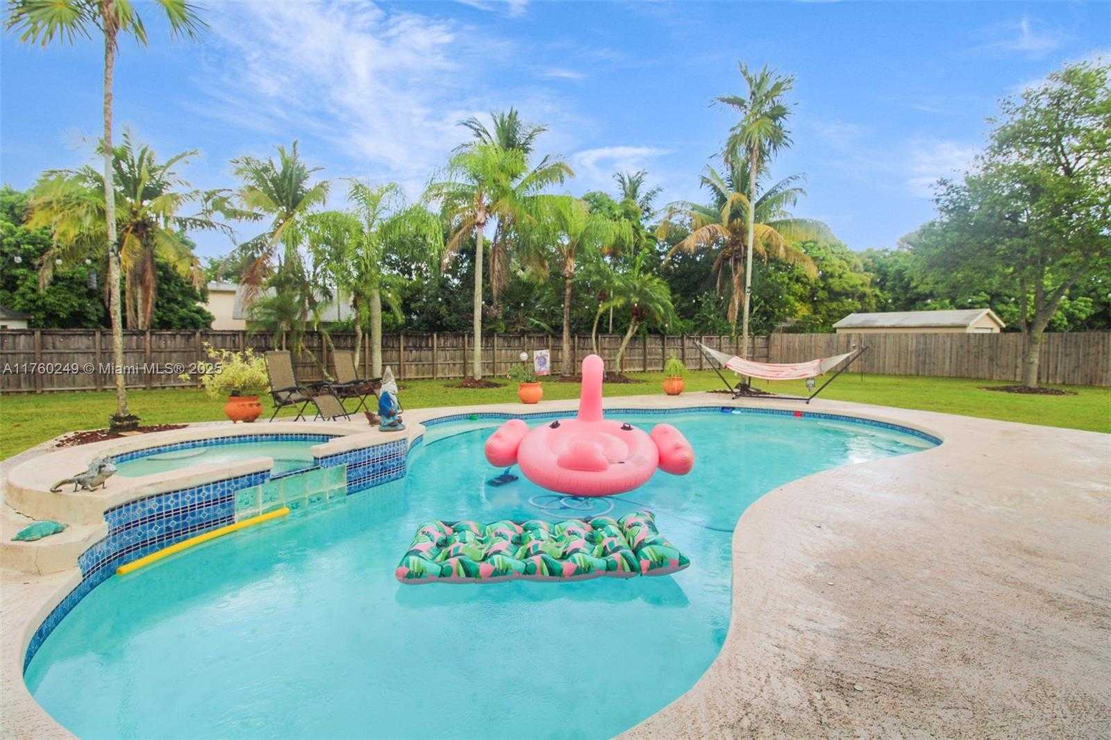 Small Image of 28601 SOUTH WEST 164TH AVE, Homestead Number 33