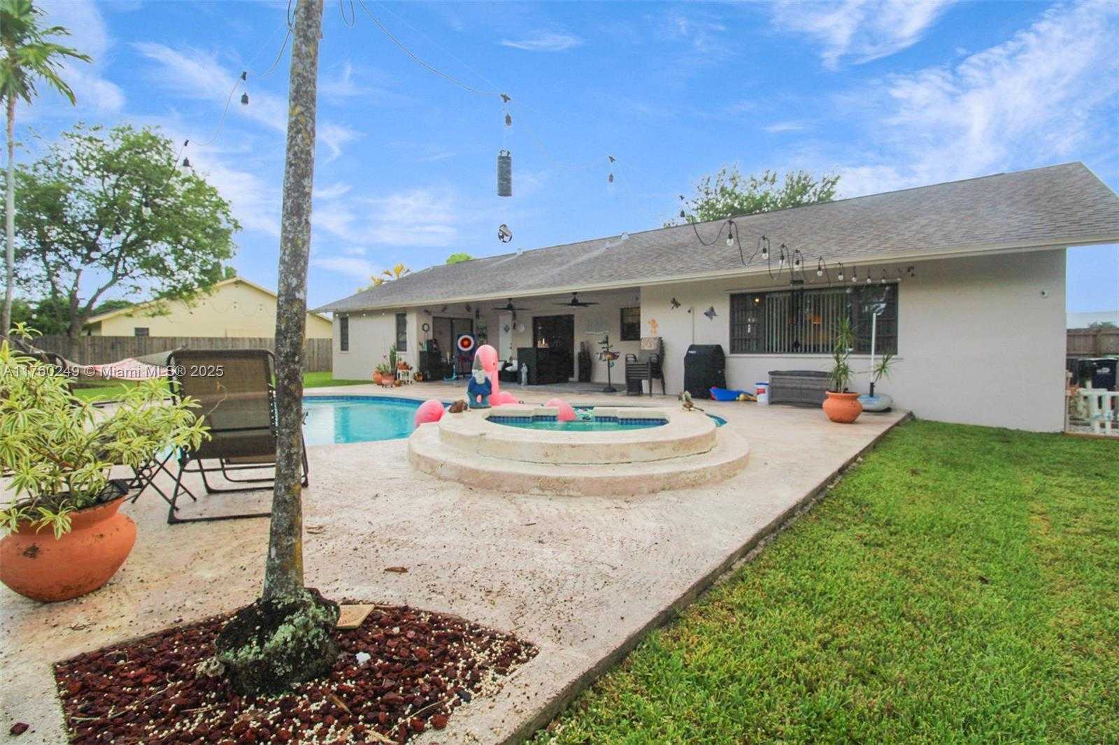 Small Image of 28601 SOUTH WEST 164TH AVE, Homestead Number 34