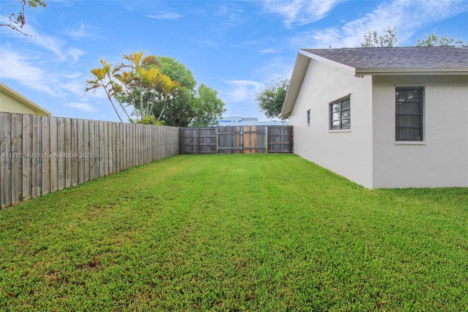 Small Image of 28601 SOUTH WEST 164TH AVE, Homestead Number 39