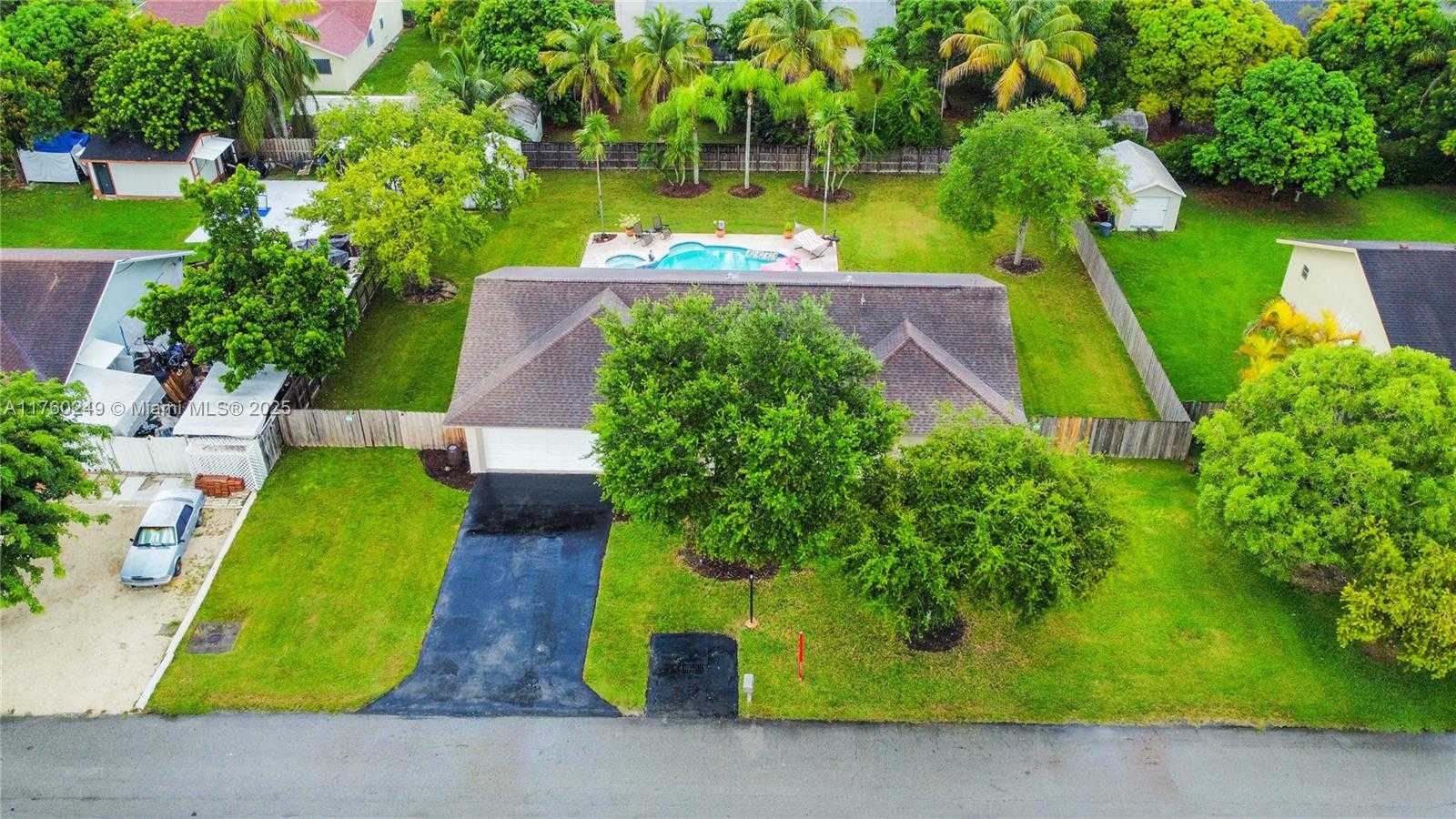 Small Image of 28601 SOUTH WEST 164TH AVE, Homestead Number 48