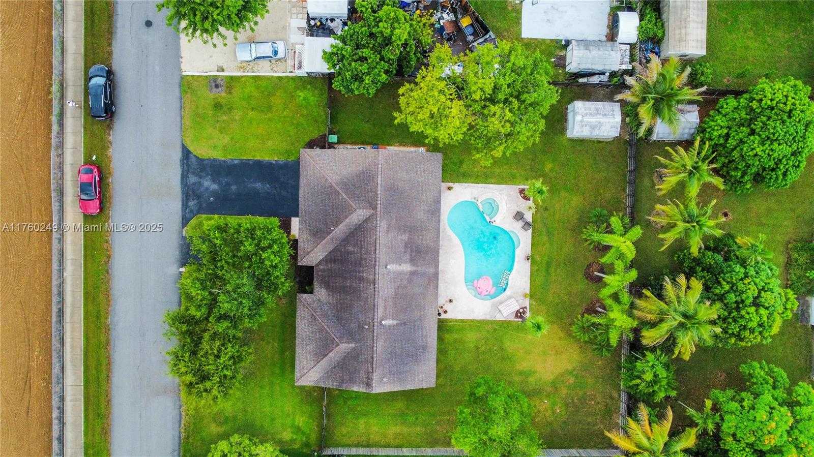Small Image of 28601 SOUTH WEST 164TH AVE, Homestead Number 49
