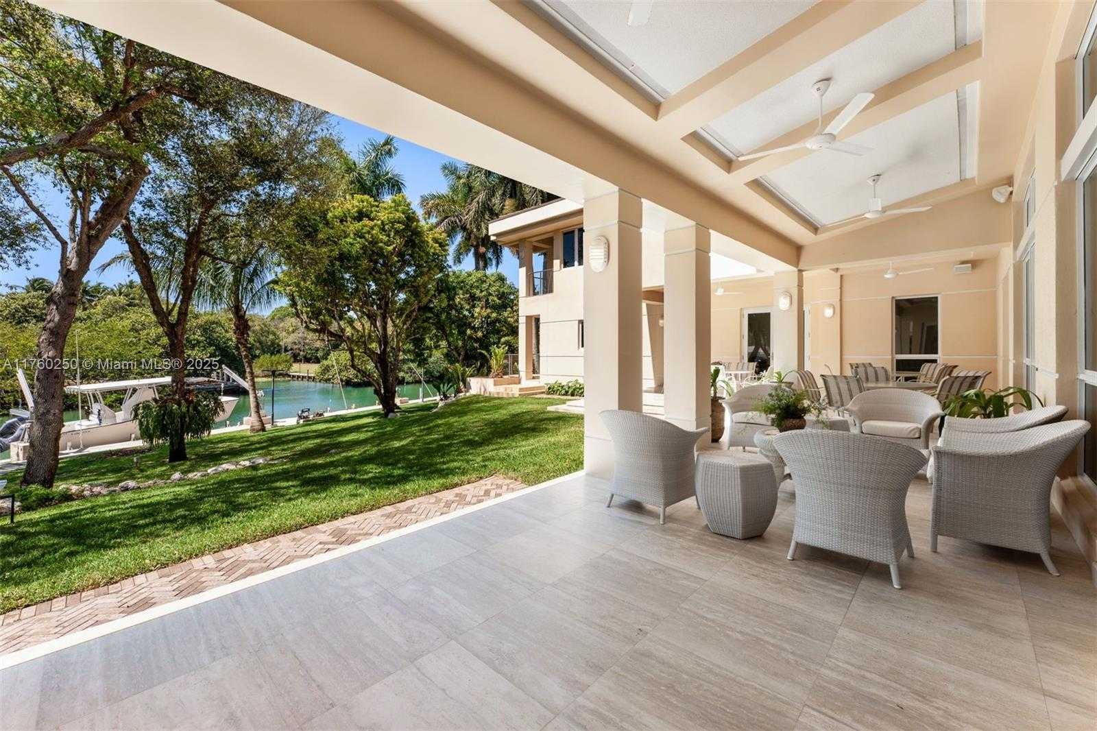 Small Image of 665 LEUCADENDRA DR, Coral Gables Number 23