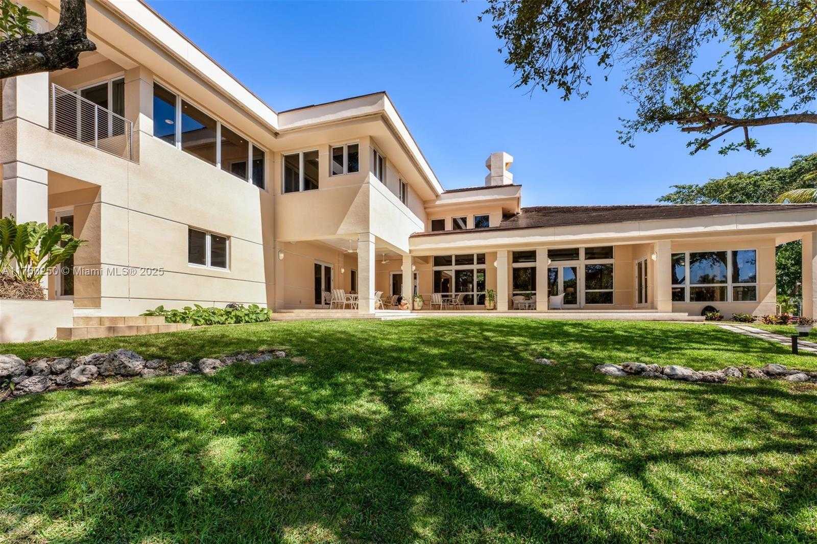 Small Image of 665 LEUCADENDRA DR, Coral Gables Number 37