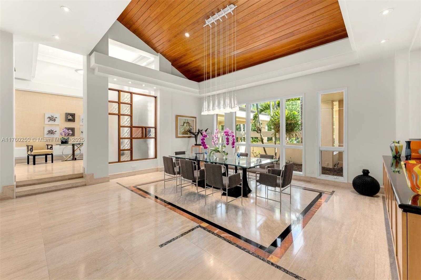 Small Image of 665 LEUCADENDRA DR, Coral Gables Number 5