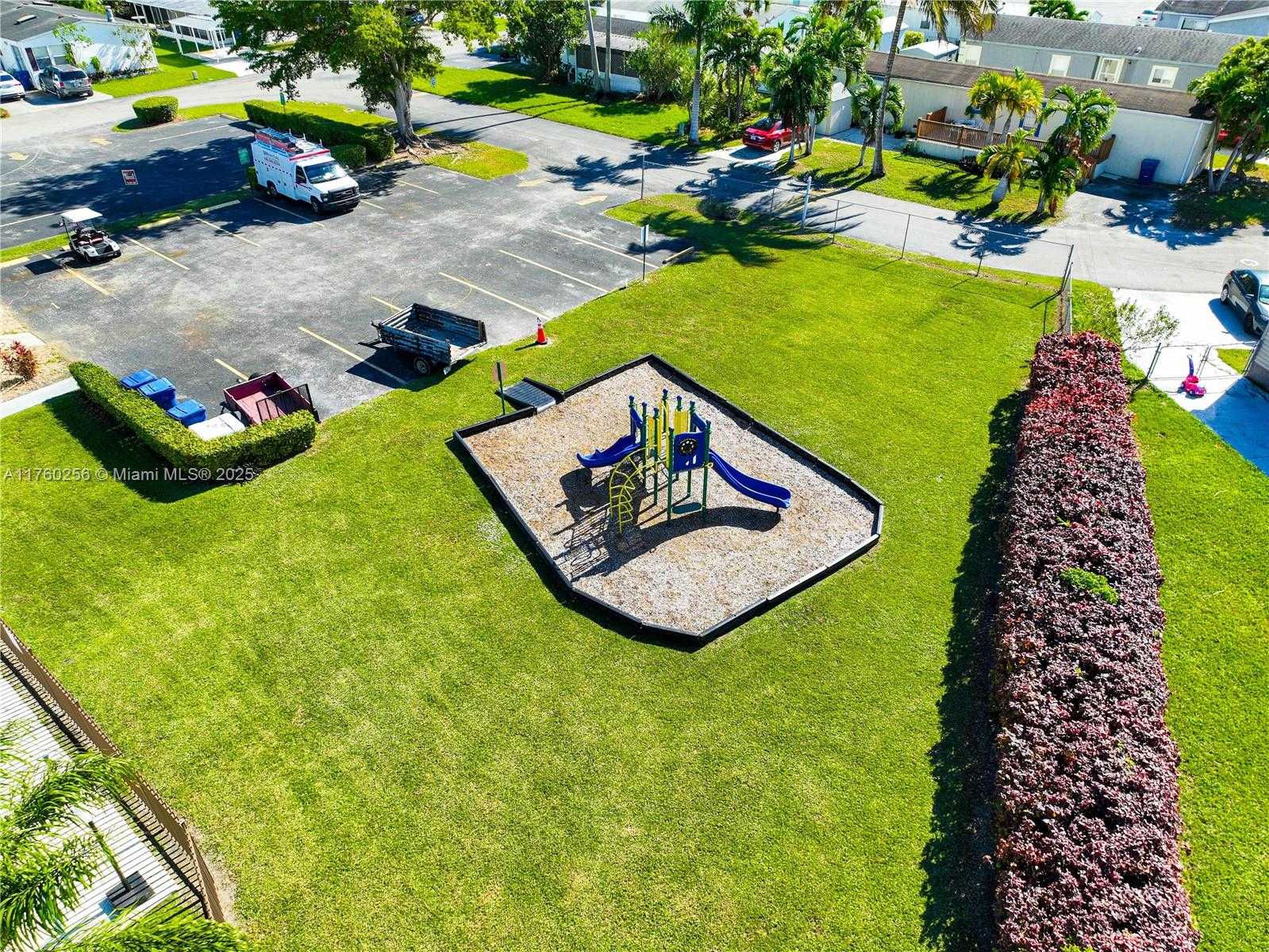 Small Image of 35250 SOUTH WEST 177TH CT LOT 48, Homestead Number 28