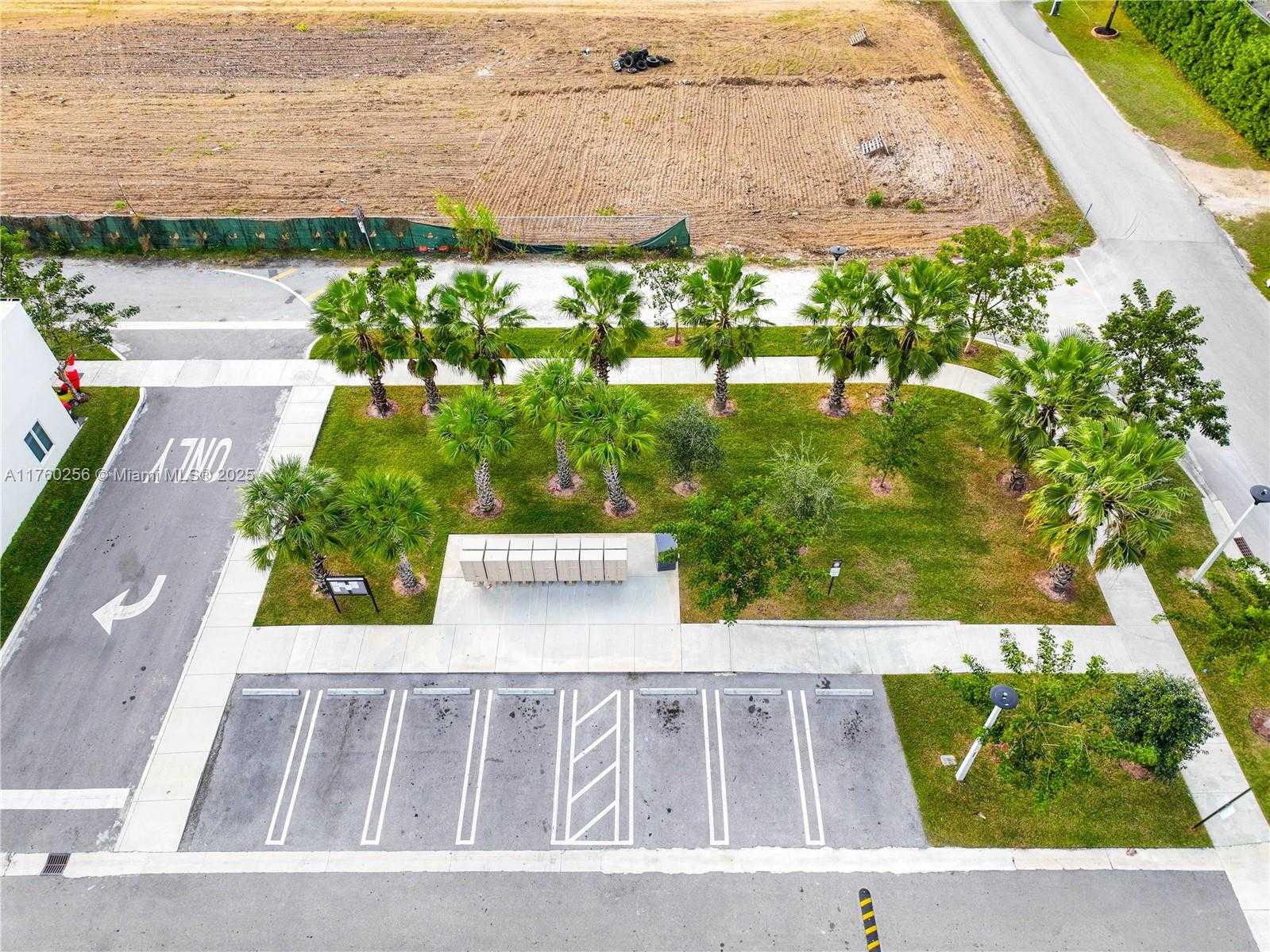 Small Image of 35250 SOUTH WEST 177TH CT LOT 48, Homestead Number 32