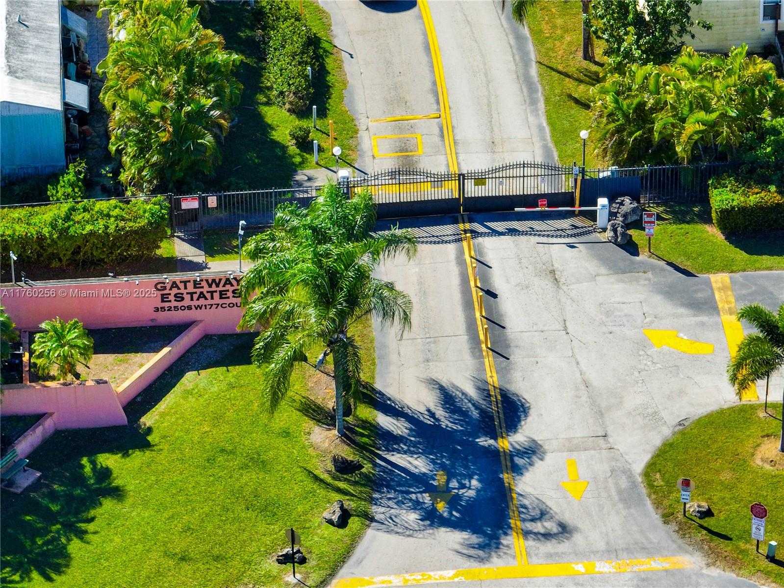 Small Image of 35250 SOUTH WEST 177TH CT LOT 48, Homestead Number 44
