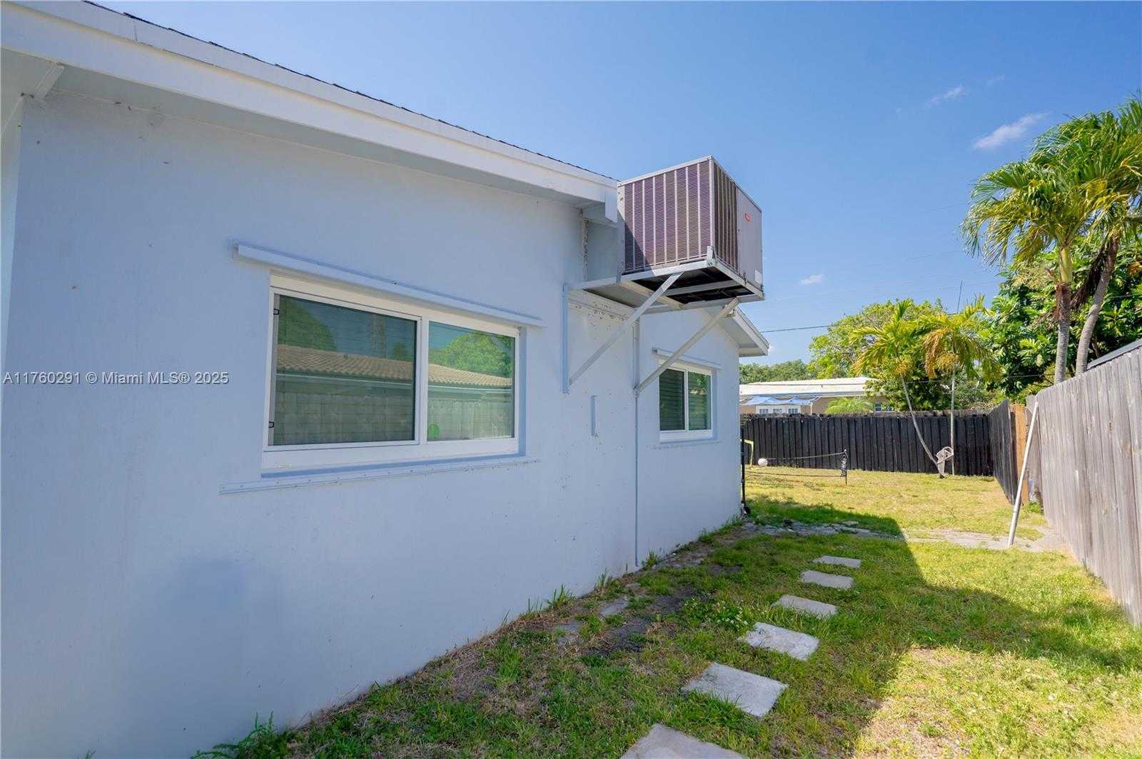 Small Image of 1301 NORTH WEST 45TH ST, Fort Lauderdale Number 27