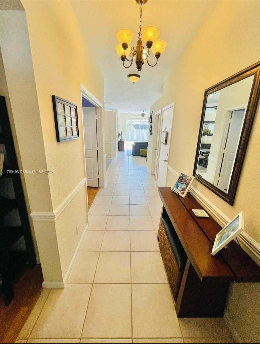 Small Image of 6938 NORTH WEST 33RD ST, Margate Number 14