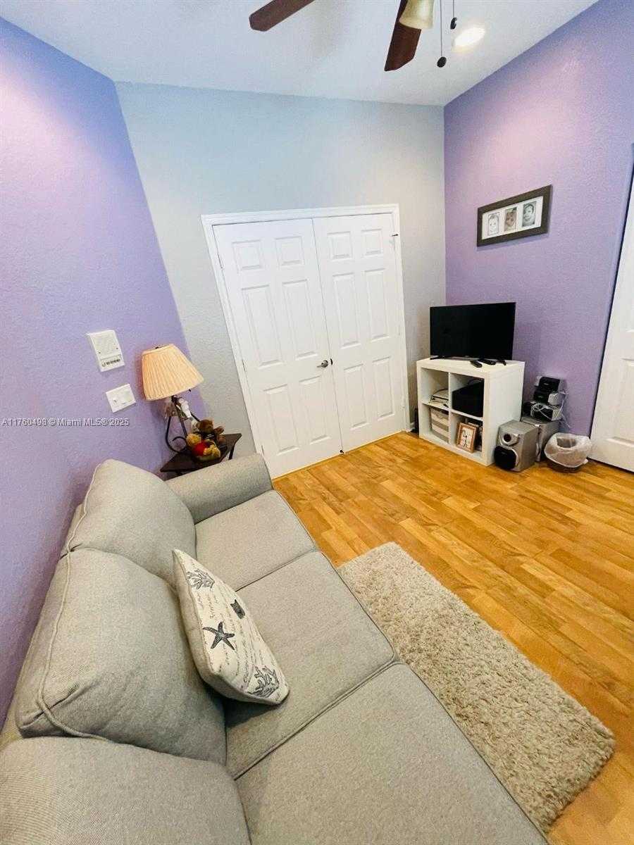 Small Image of 6938 NORTH WEST 33RD ST, Margate Number 34