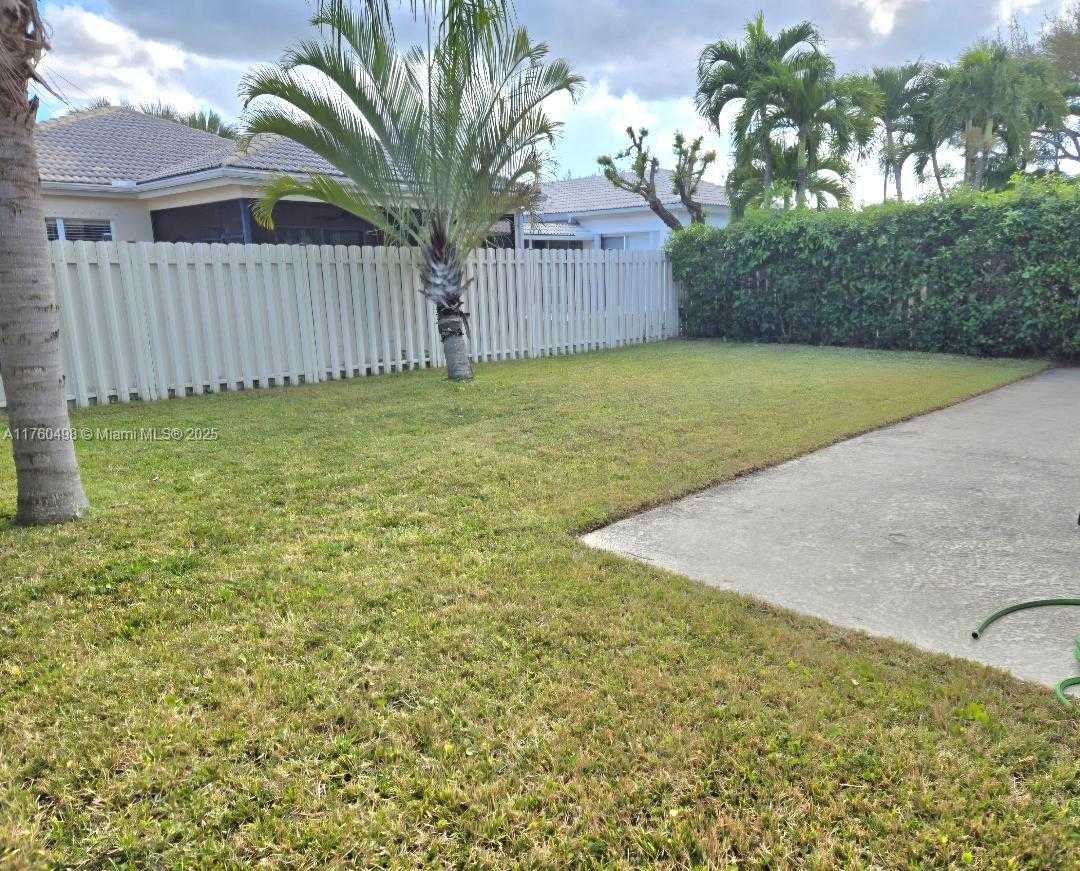 Small Image of 6938 NORTH WEST 33RD ST, Margate Number 6