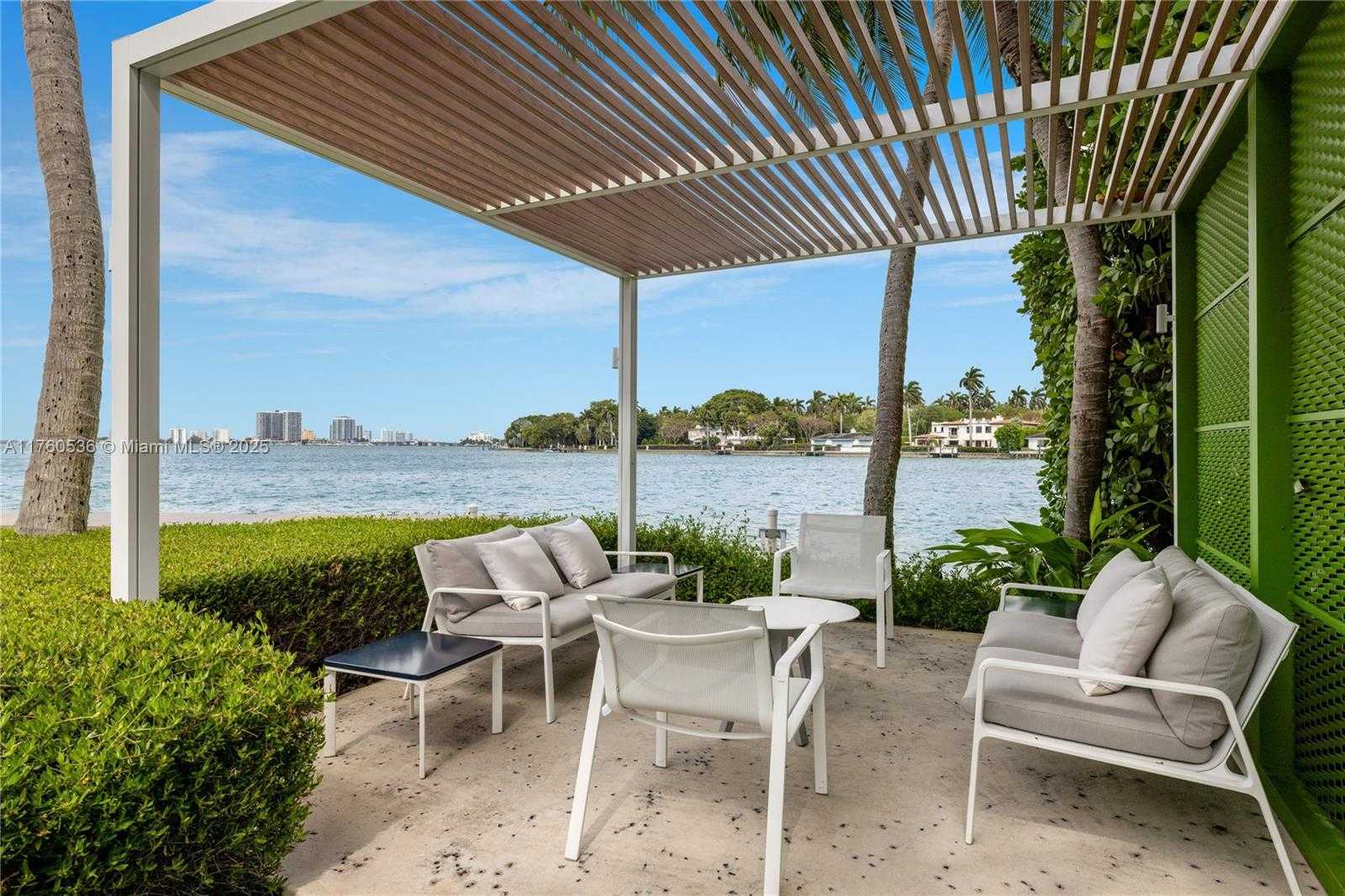 Small Image of 6380 NORTH BAY RD, Miami Beach Number 33