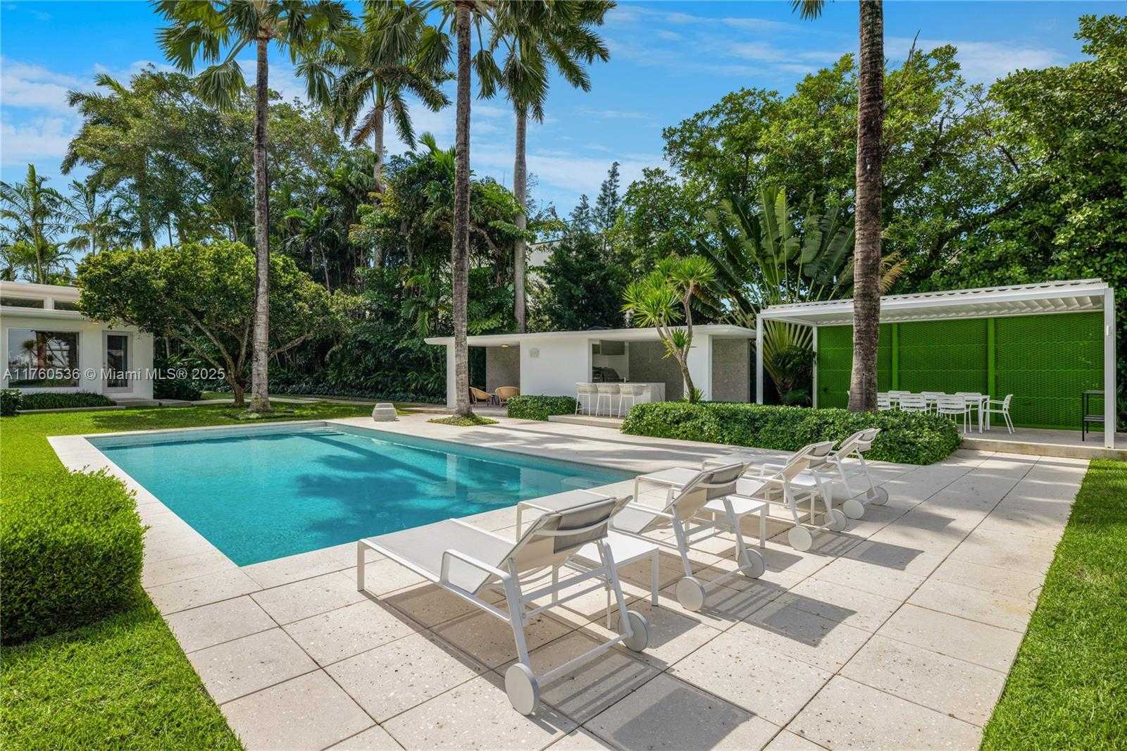 Small Image of 6380 NORTH BAY RD, Miami Beach Number 34