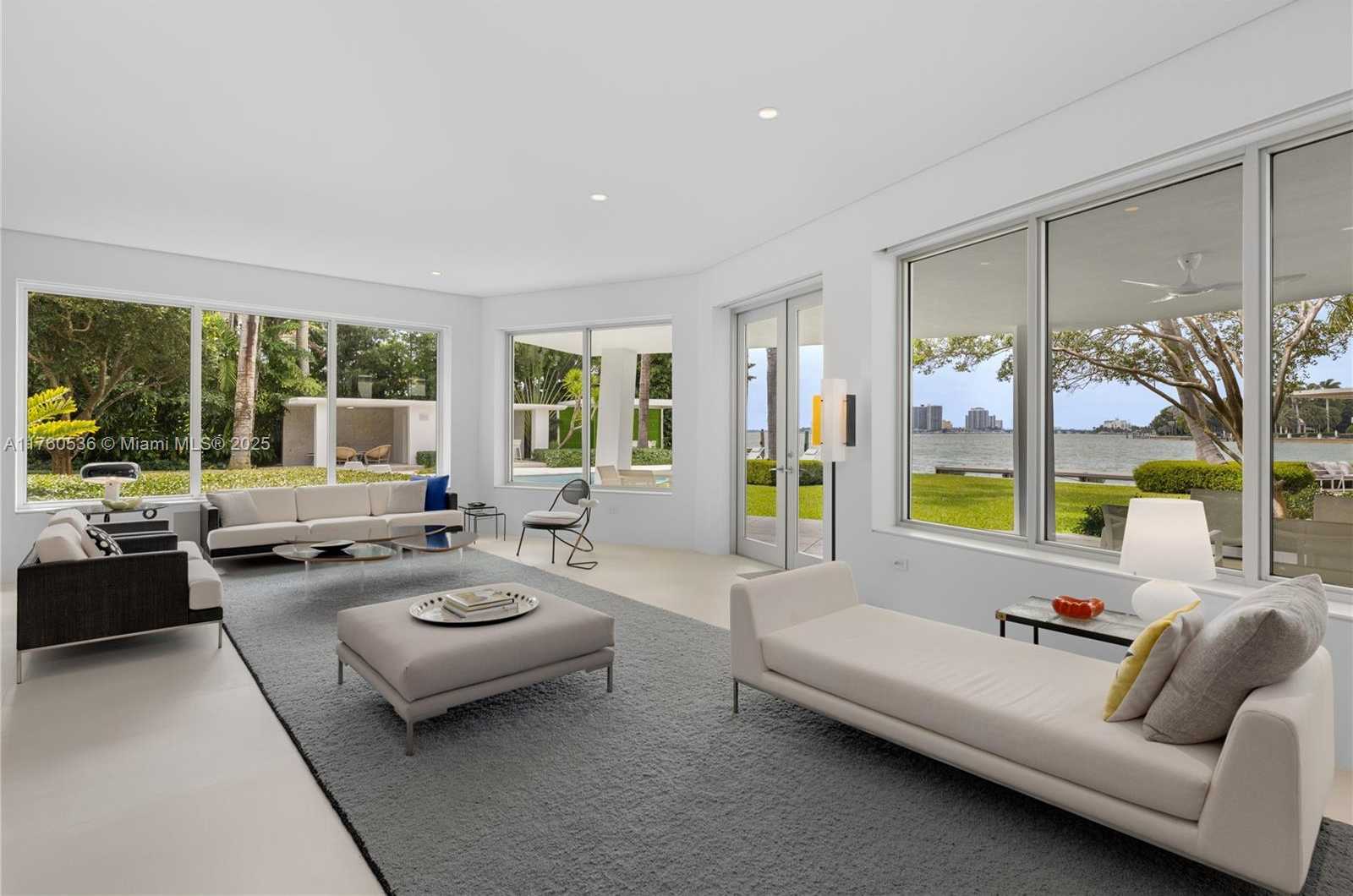 Small Image of 6380 NORTH BAY RD, Miami Beach Number 9