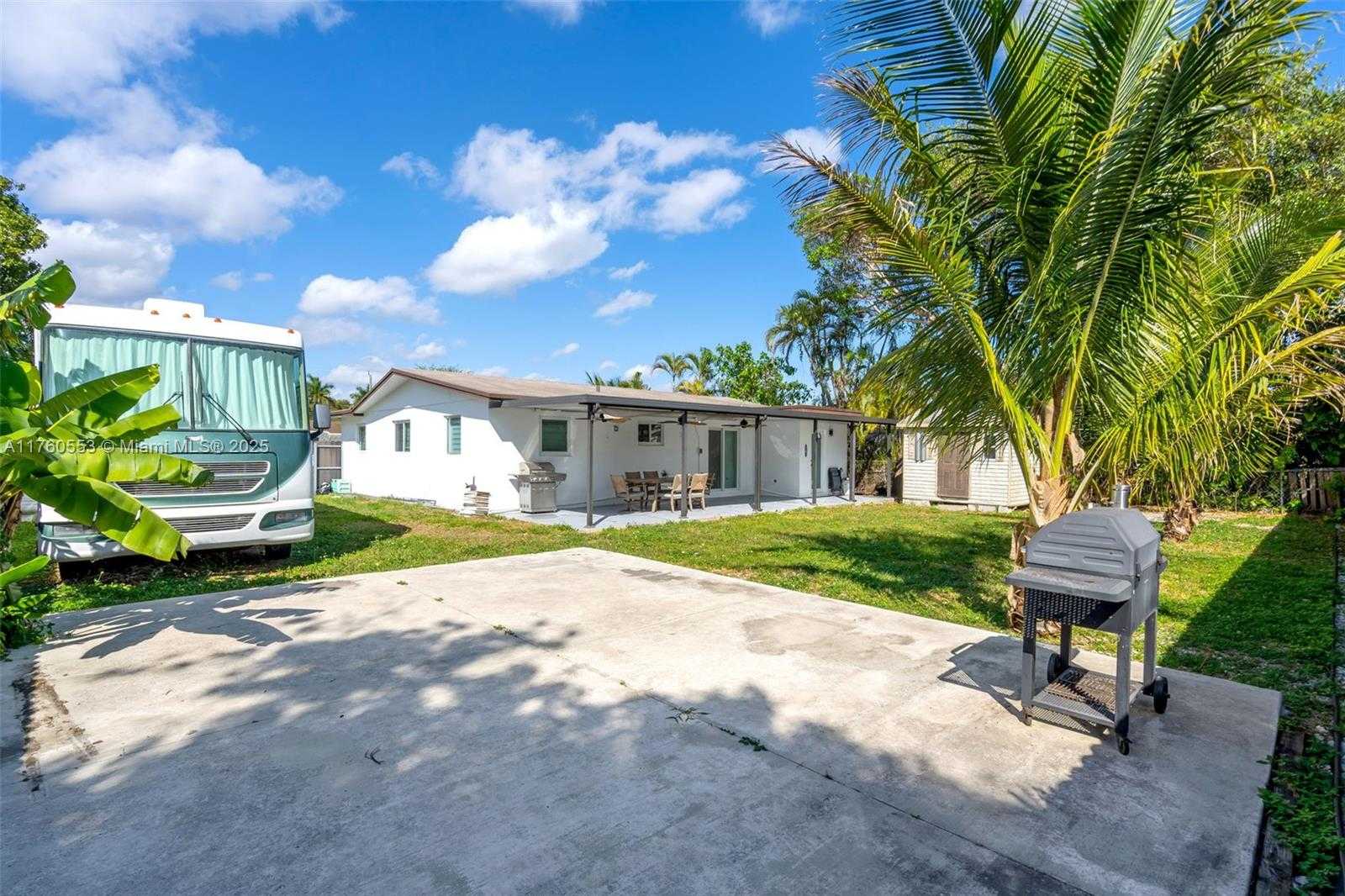 Small Image of 14870 SOUTH WEST 297TH ST, Homestead Number 18