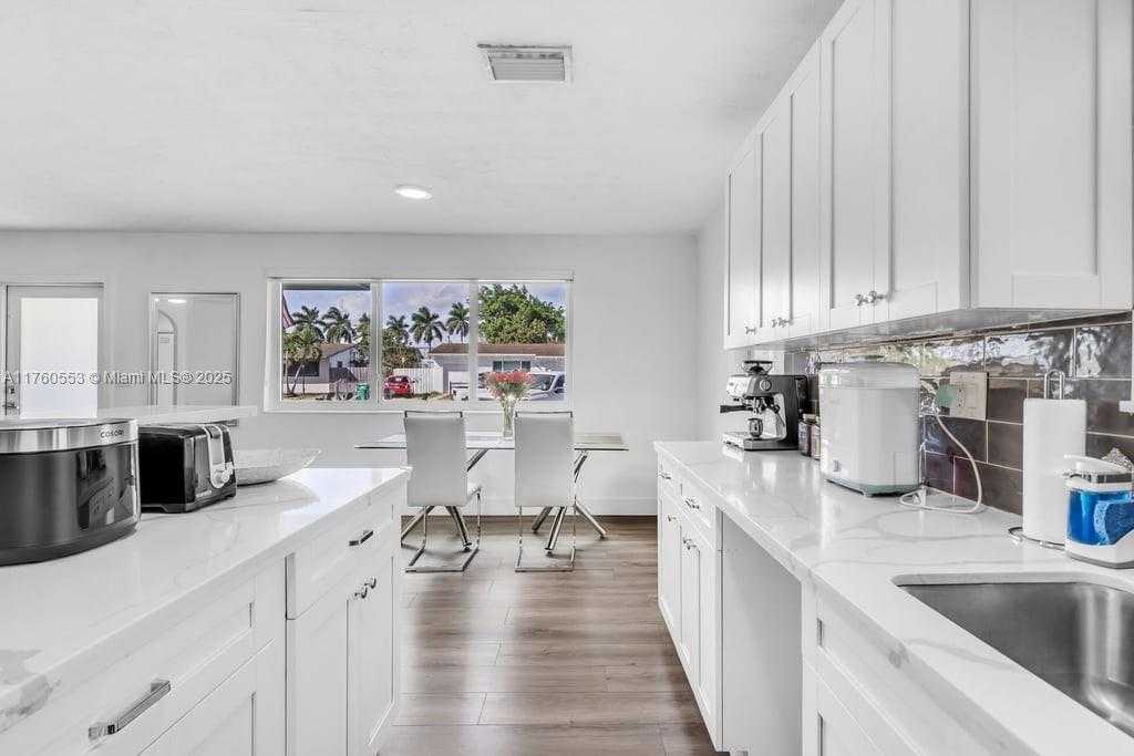 Small Image of 14870 SOUTH WEST 297TH ST, Homestead Number 4