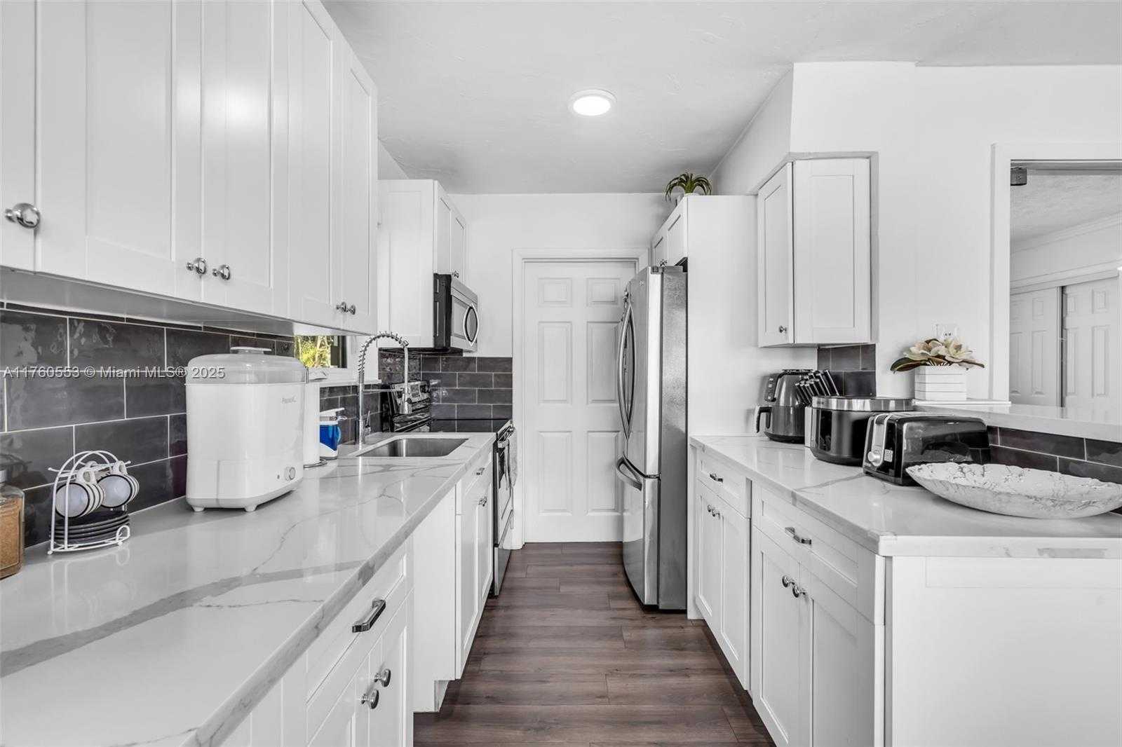 Small Image of 14870 SOUTH WEST 297TH ST, Homestead Number 8