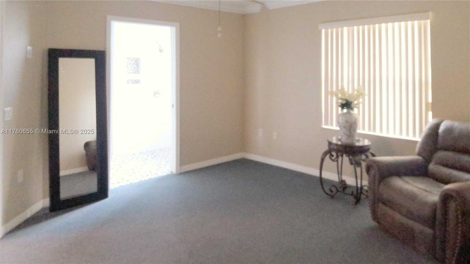 Small Image of 13089 SOUTH WEST 49TH CT, Miramar Number 10